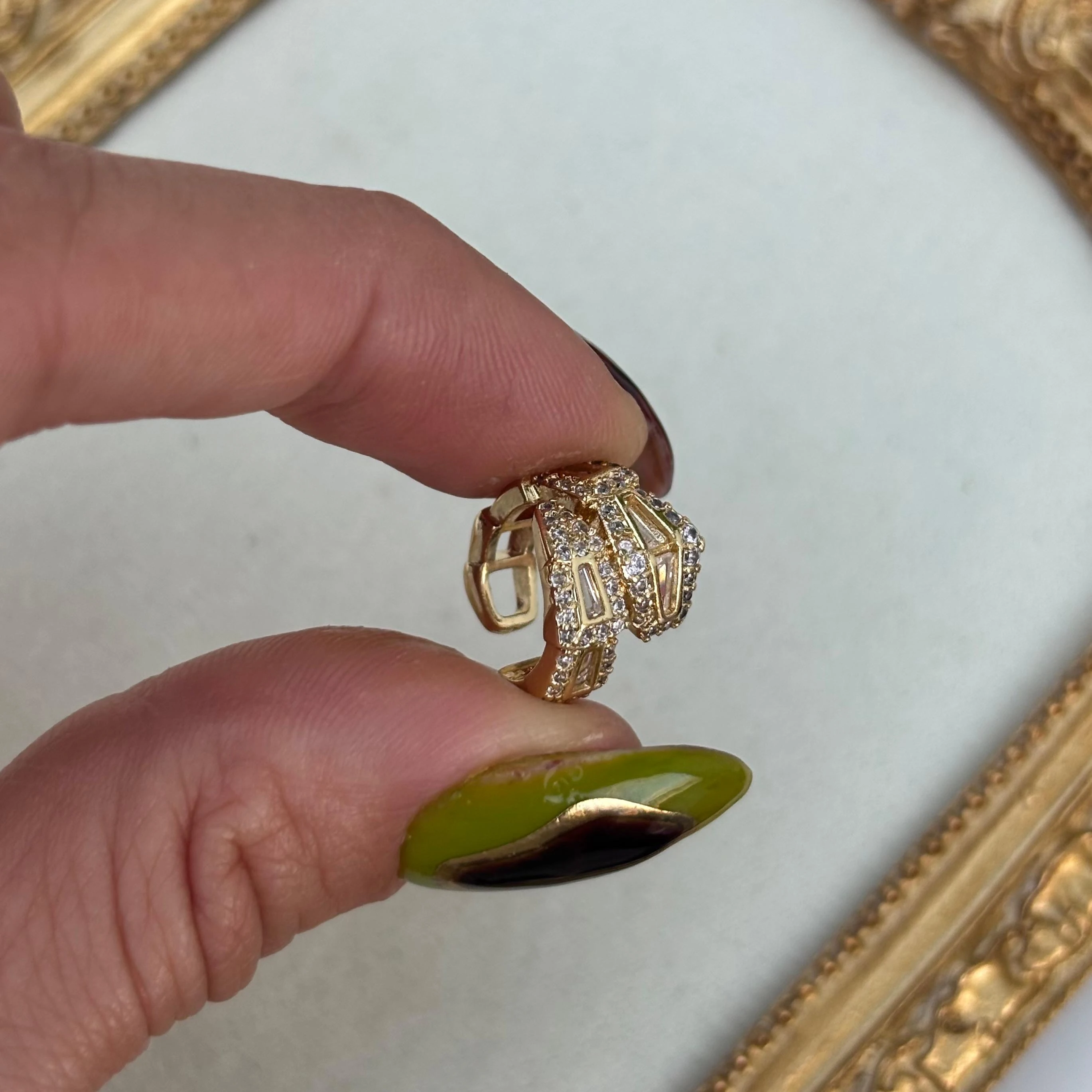 Gold Yılan Model earcuff 