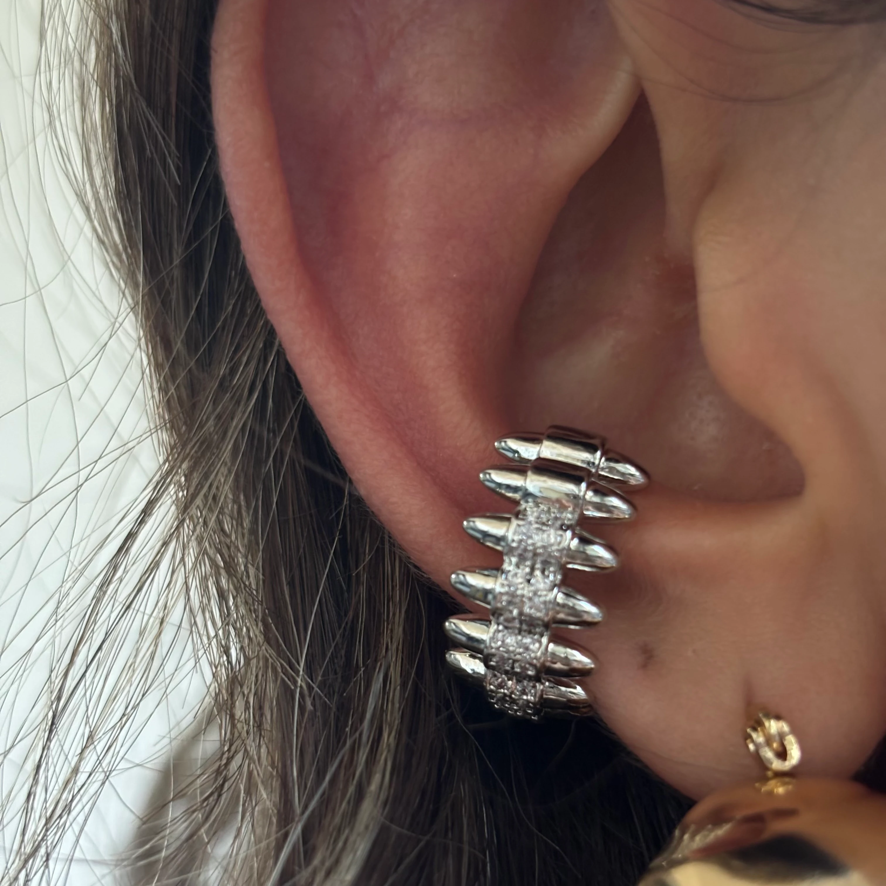 Orj Marka Taşlı Silver Earcuff