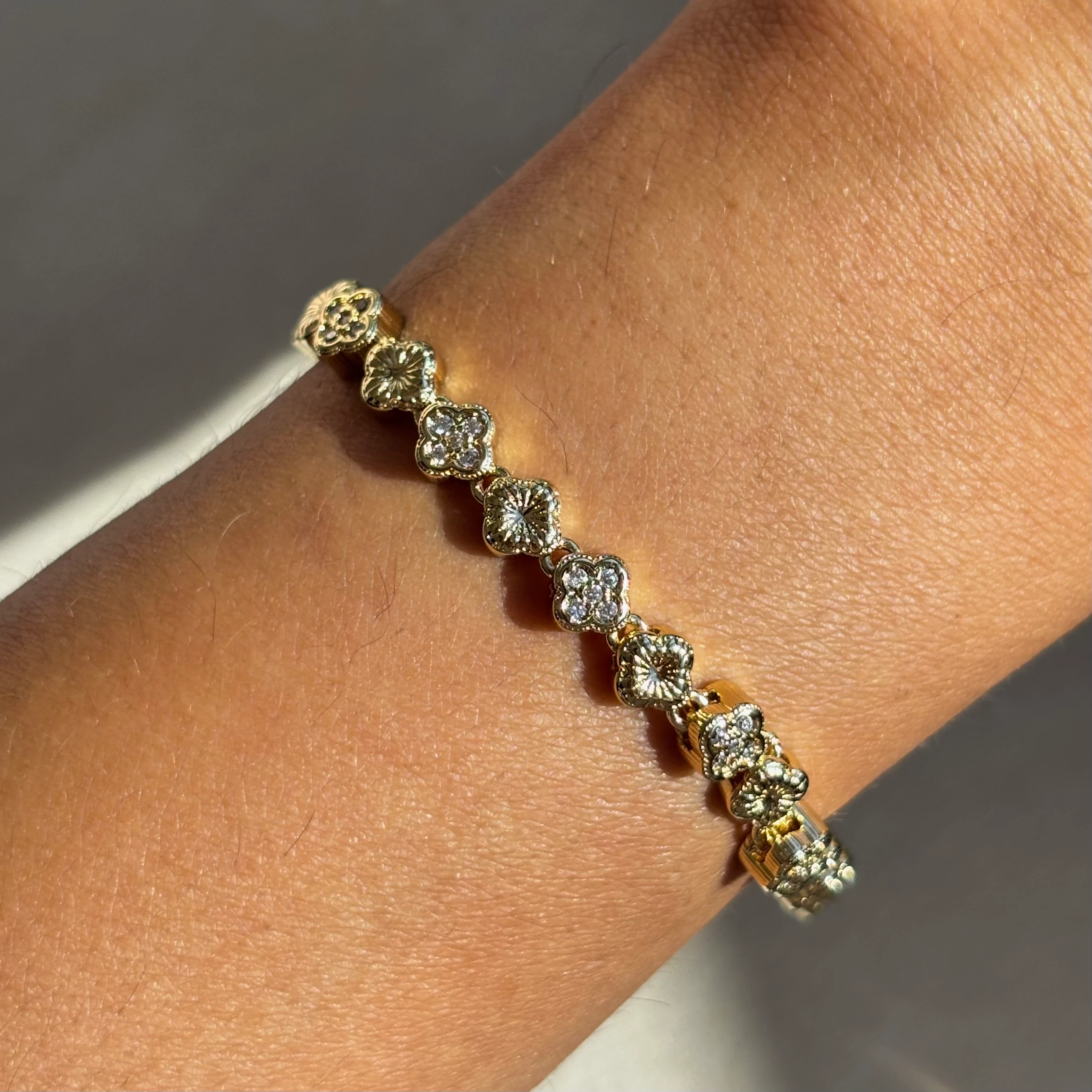 14K altın kaplama küçük boy yonca bileklik 