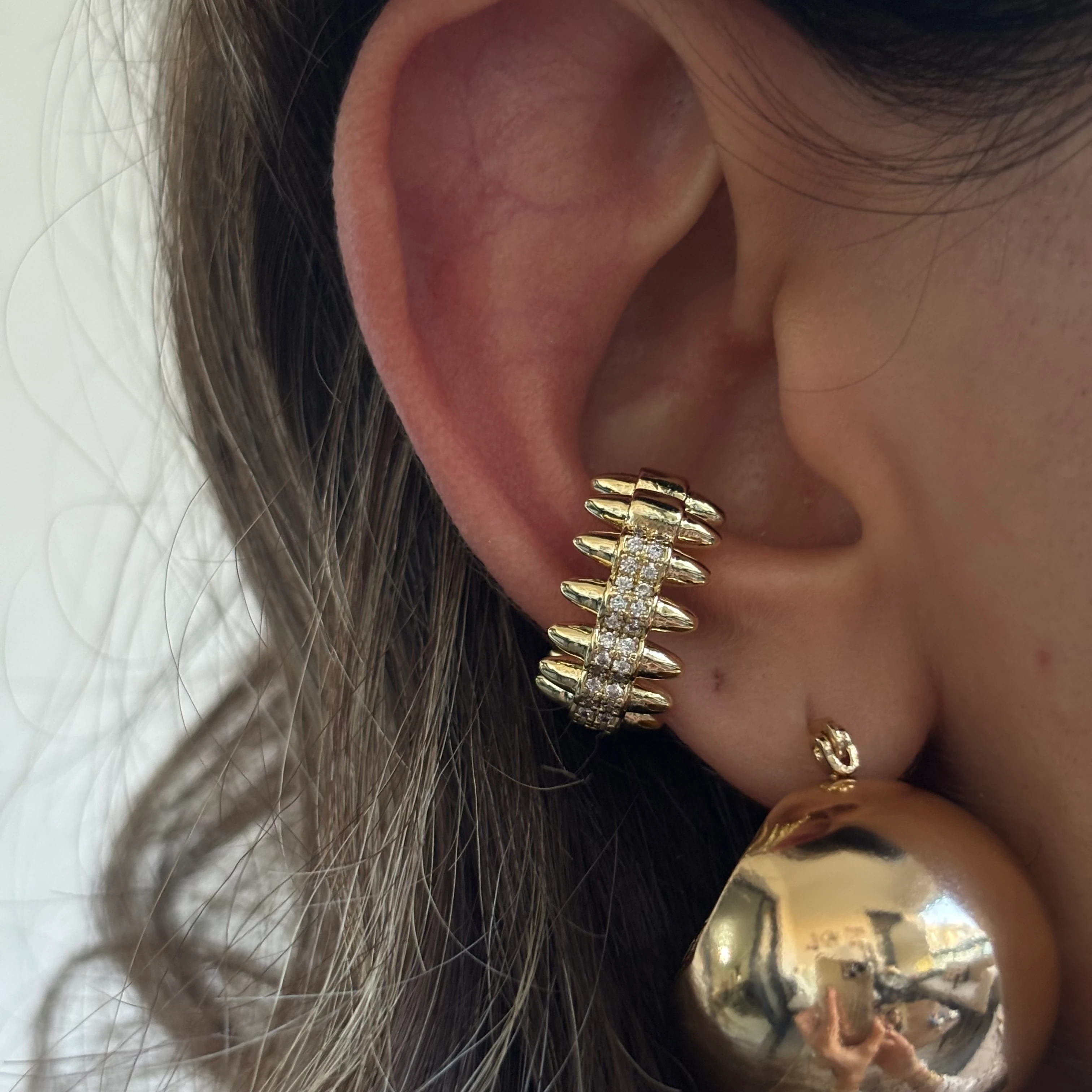 Orj Marka Taşlı Gold Earcuff