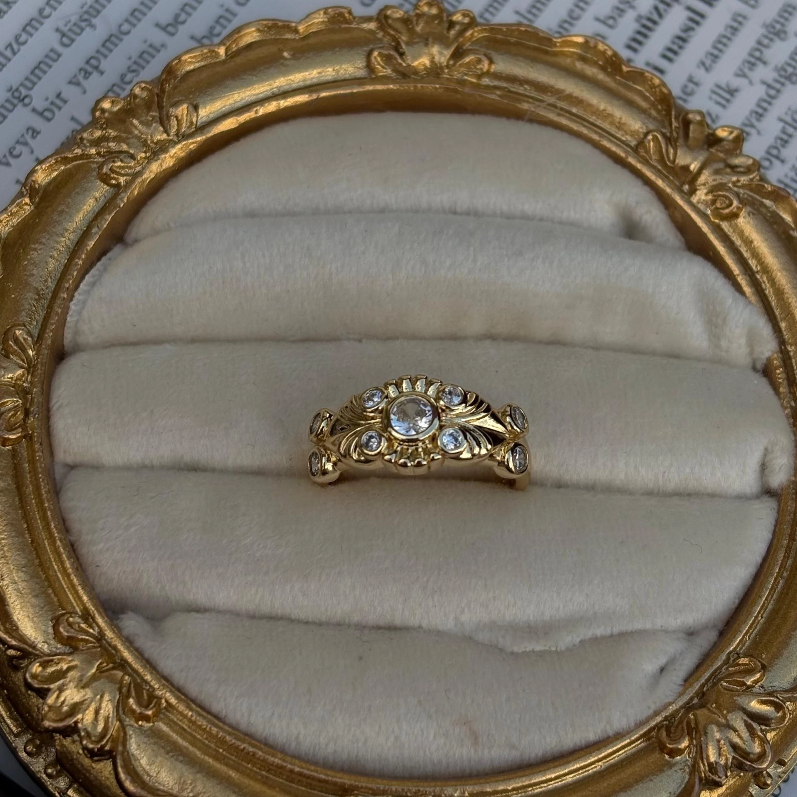 Vip Gold Vintage Taşlı Yüzük