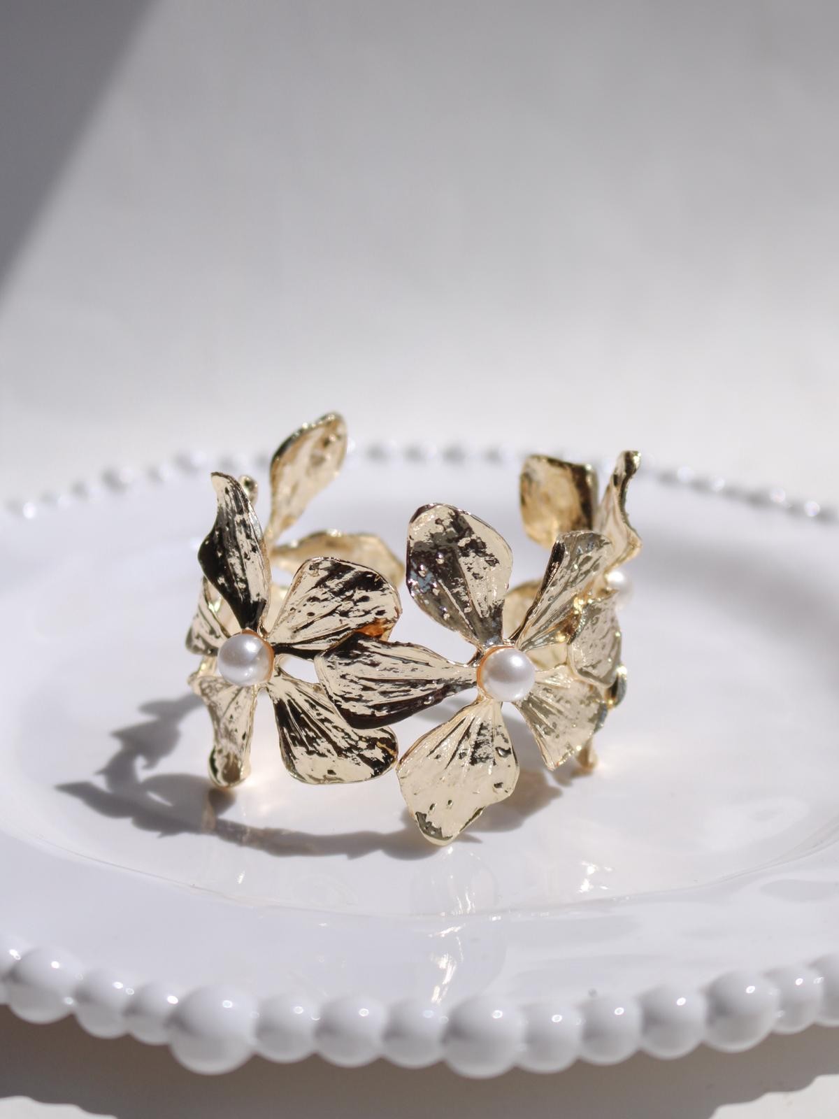 Pearly Flower Bileklik