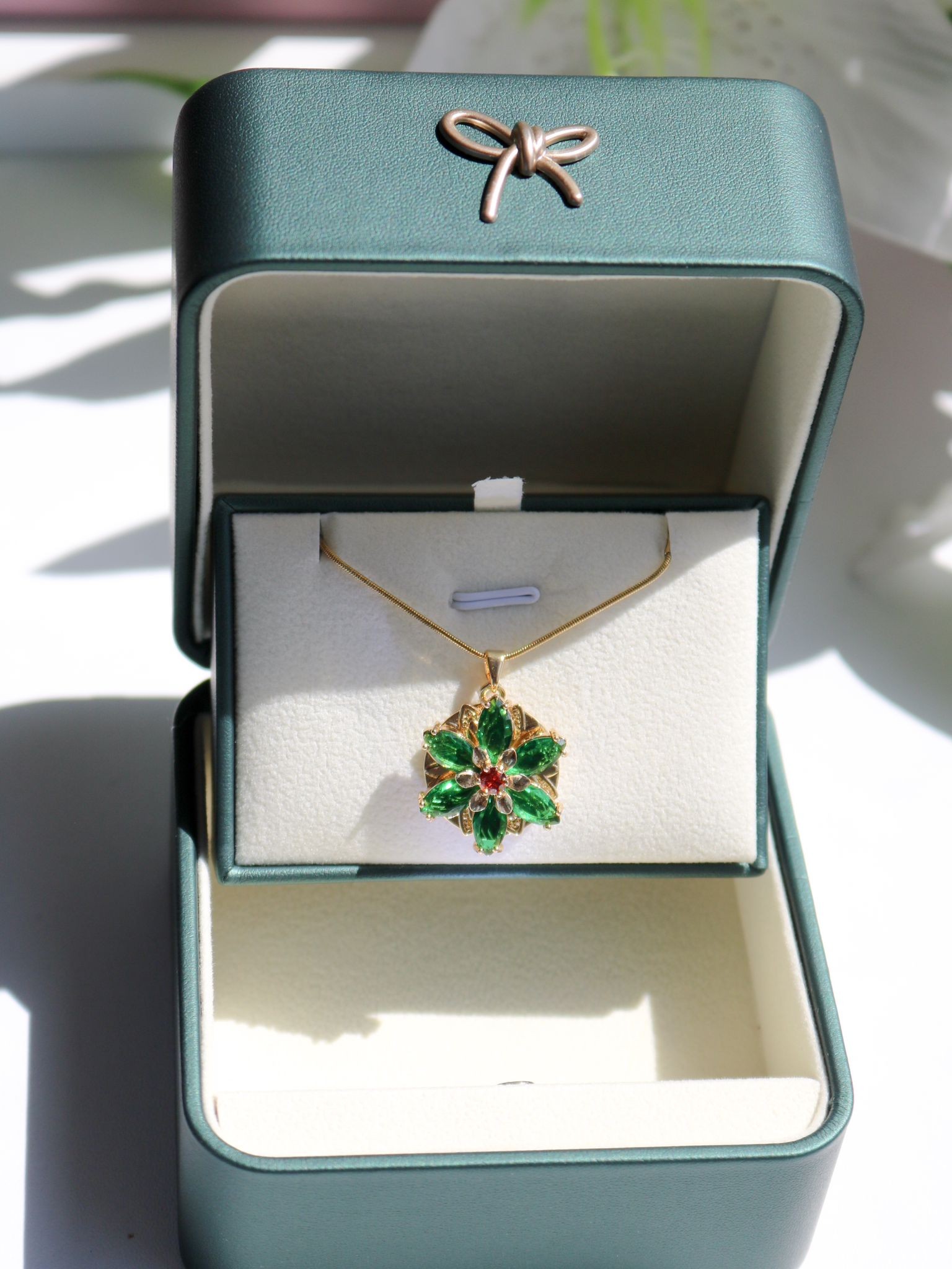 Anastasia Together in Paris Jewelry Box