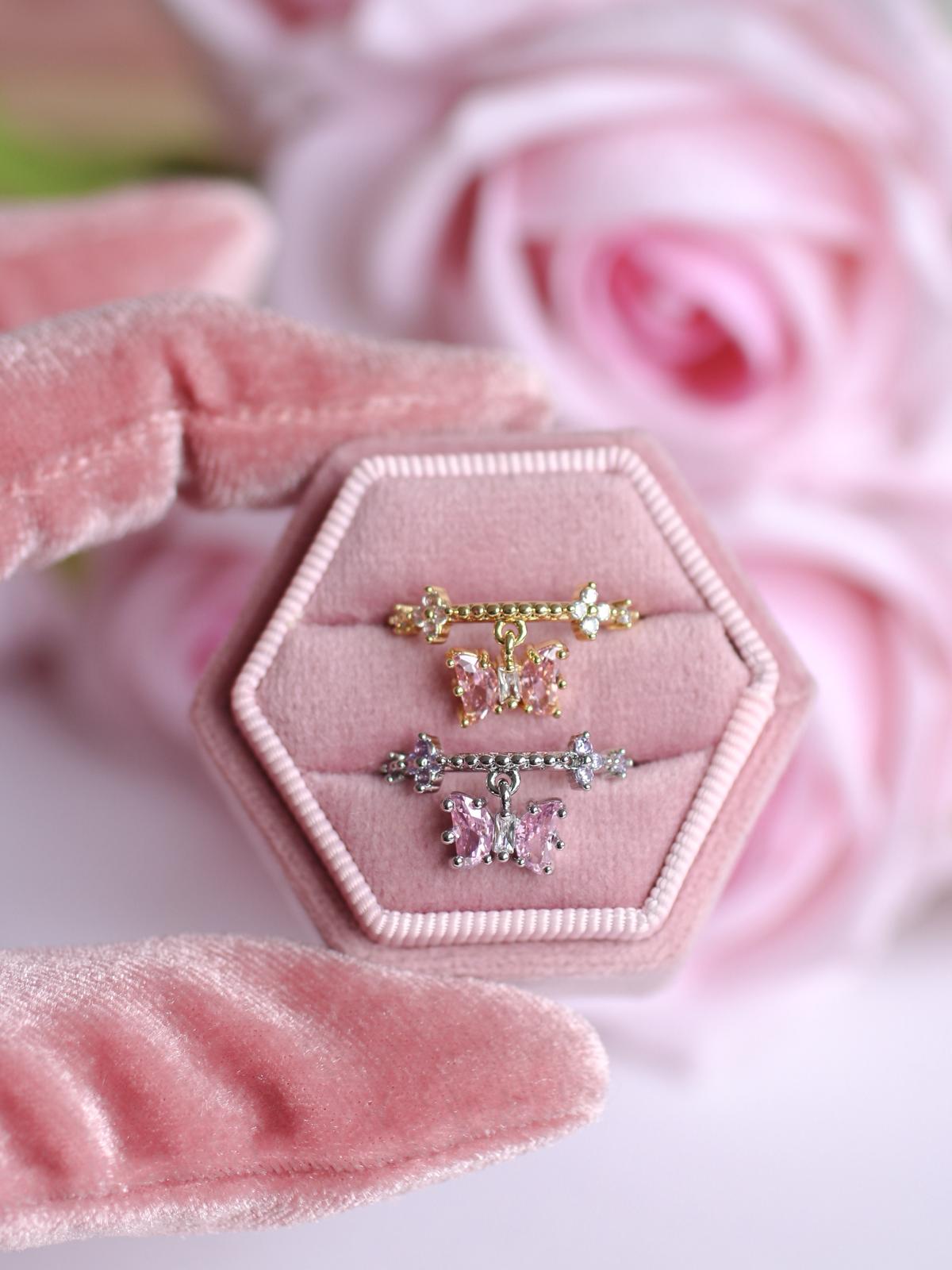 Sallantılı Twinkle Butterfly Yüzük