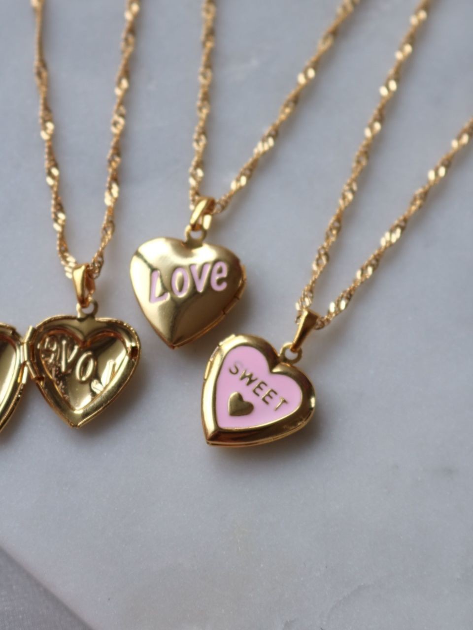 Valentine Cap Souvenir Necklace