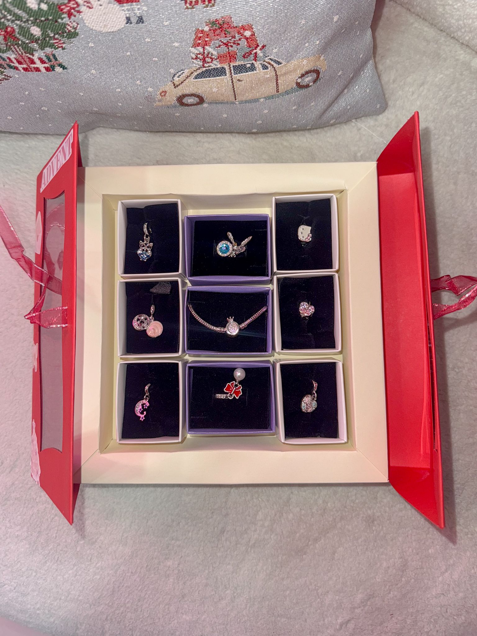 Reorah Kırmızı Bileklik & Charm Advent Calendar 9 Adet