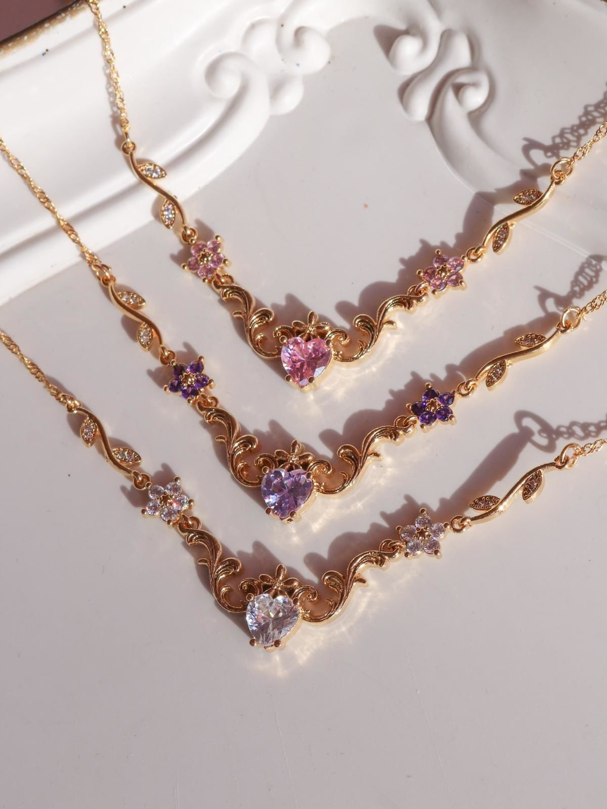 Vintage Flowers Kolye