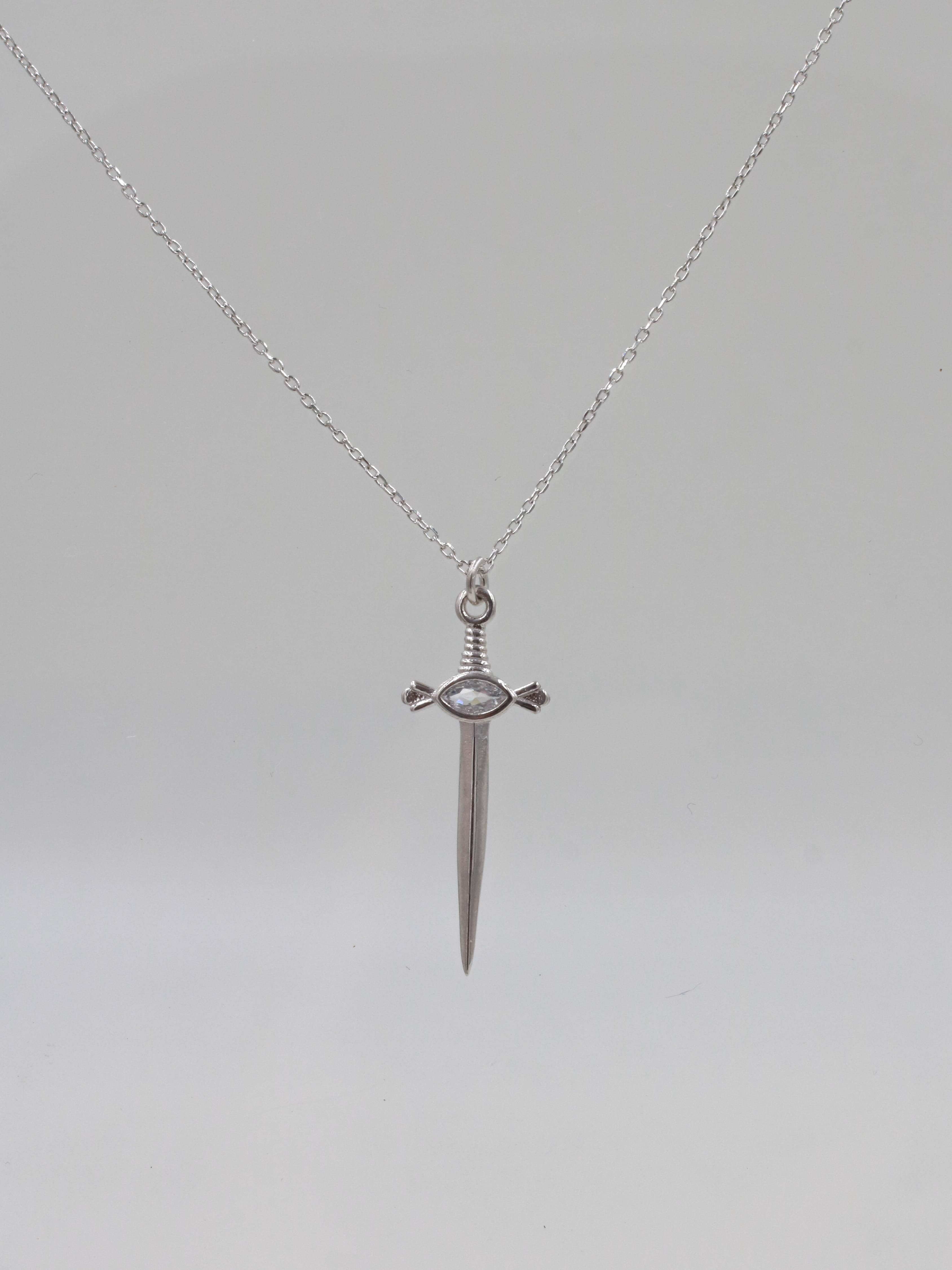 Crystal Sword 925 Gümüş Kolye