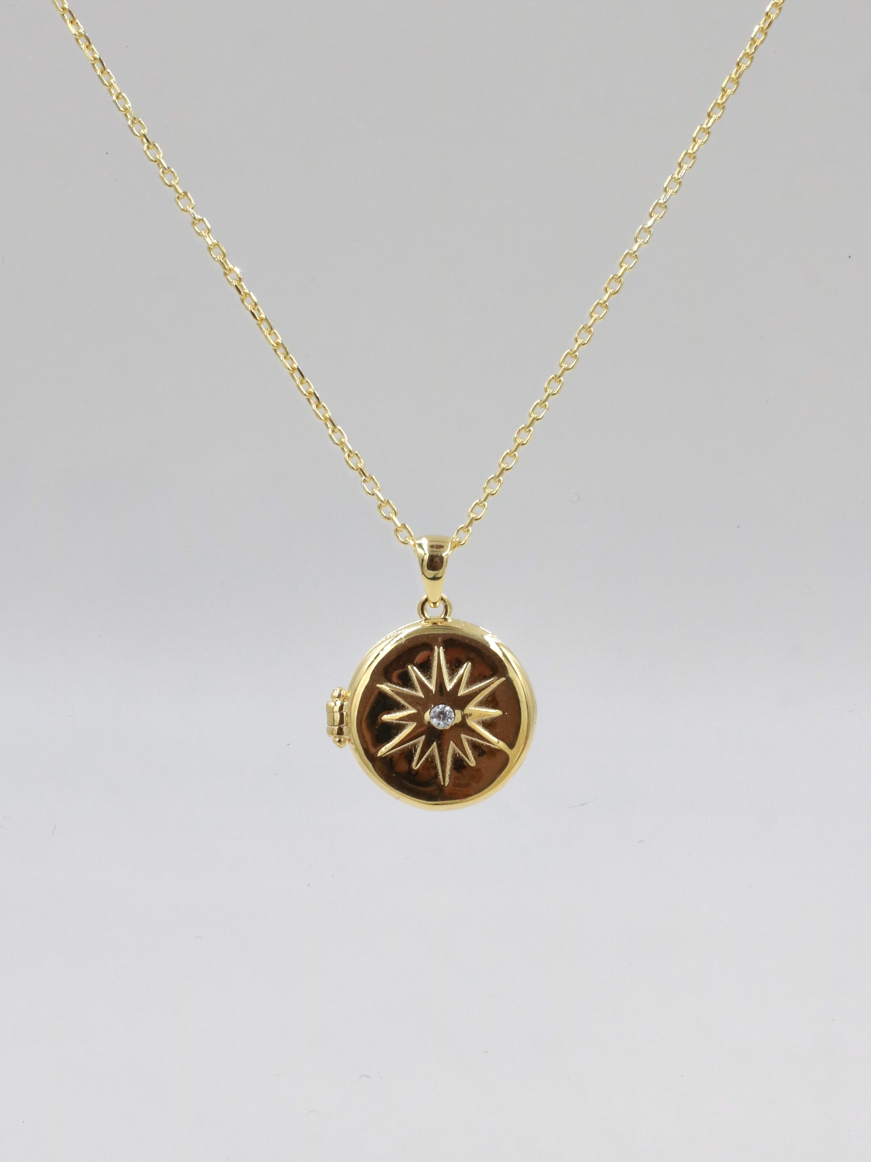 Locked Memoire v3. 925 Silver Locket Necklace with Personalized Photo