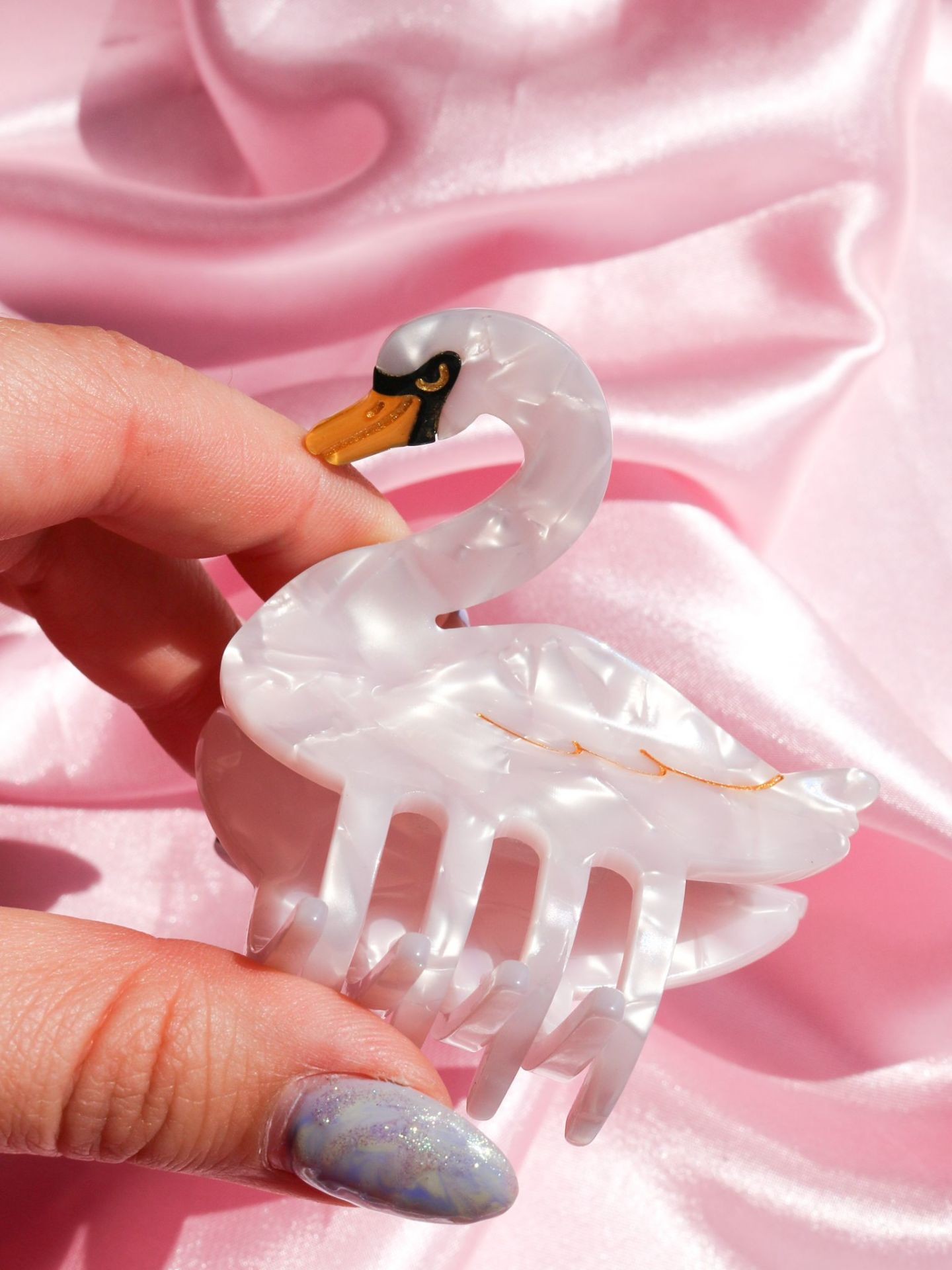 Odette Swan Buckle