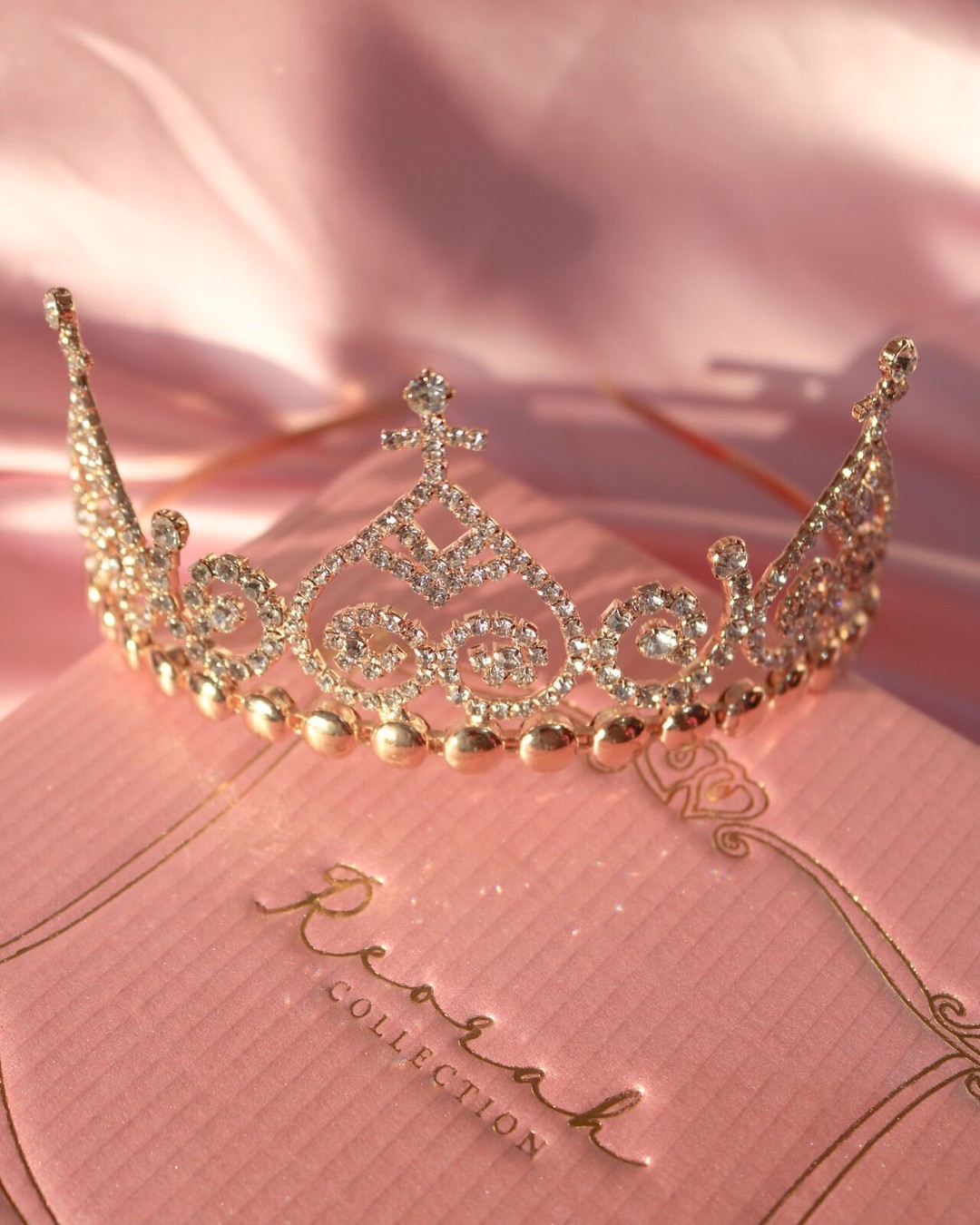 Crown barbie online