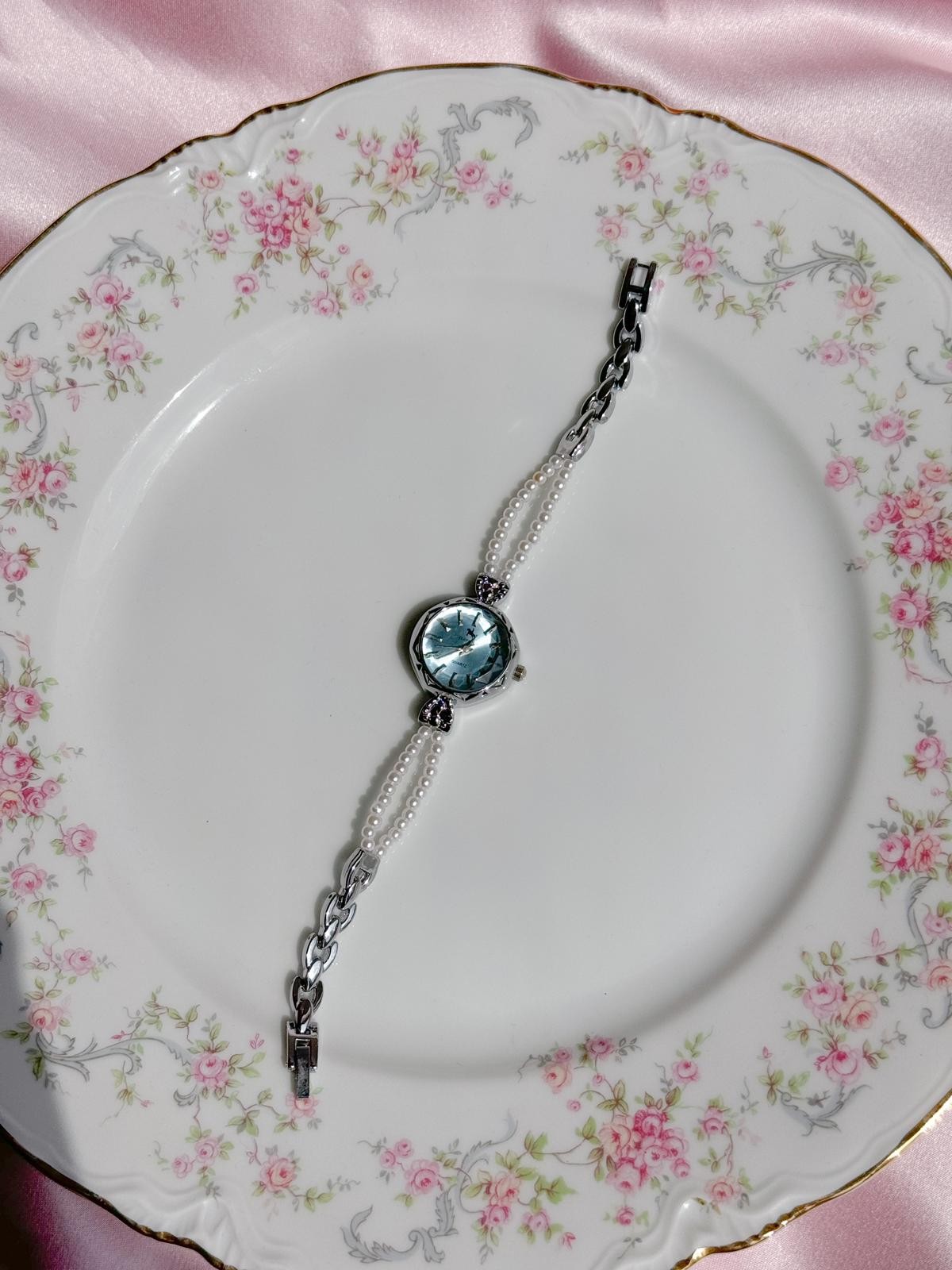Blue Pearls Watch