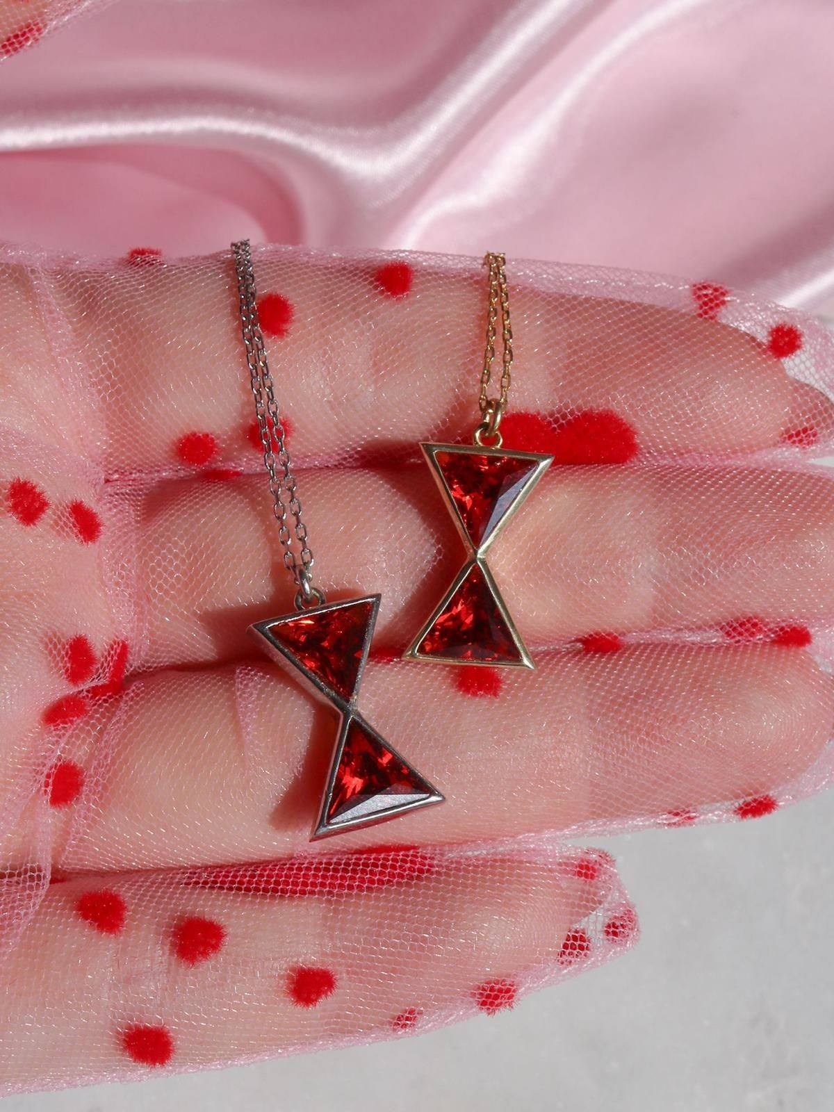 Black Widow Hourglass 925 Silver Necklace