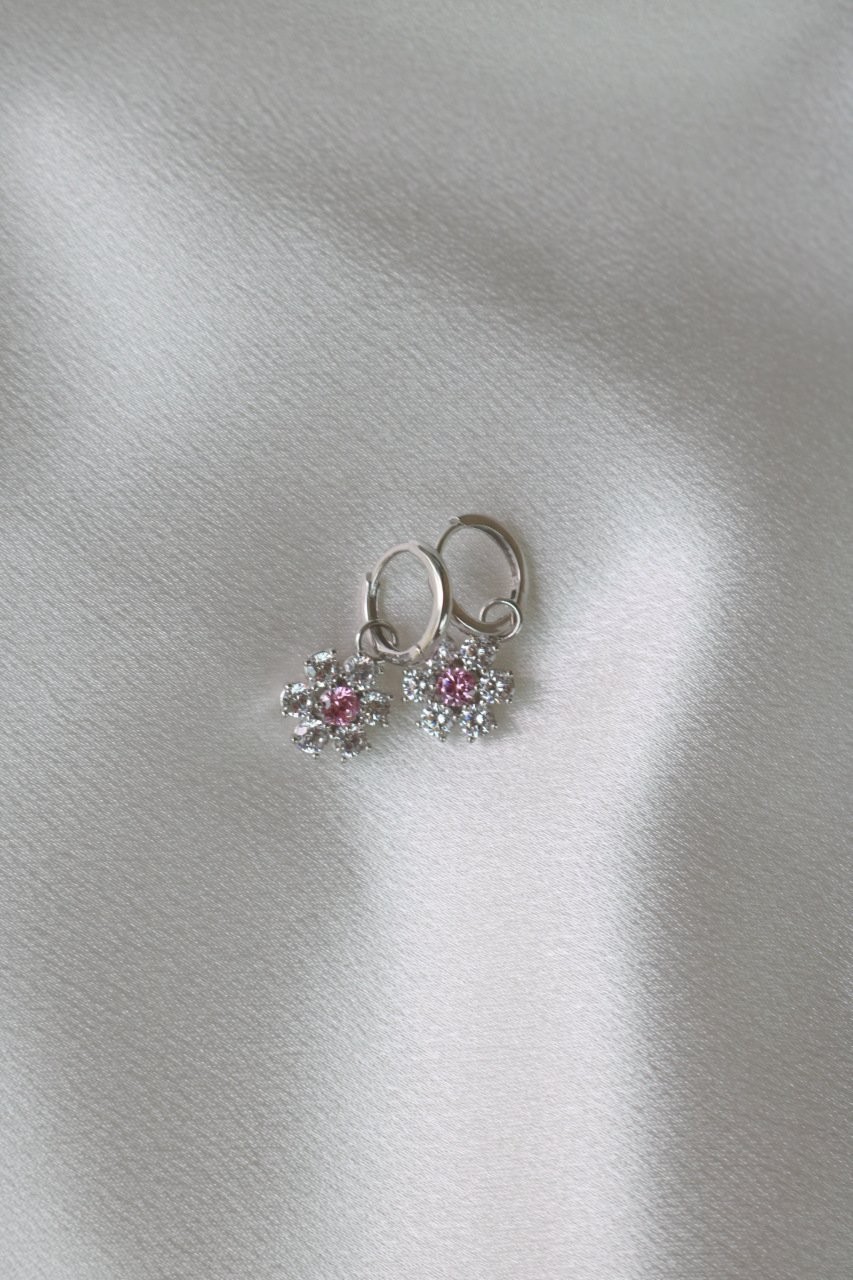 Soft Daisy 925 Silver Earrings