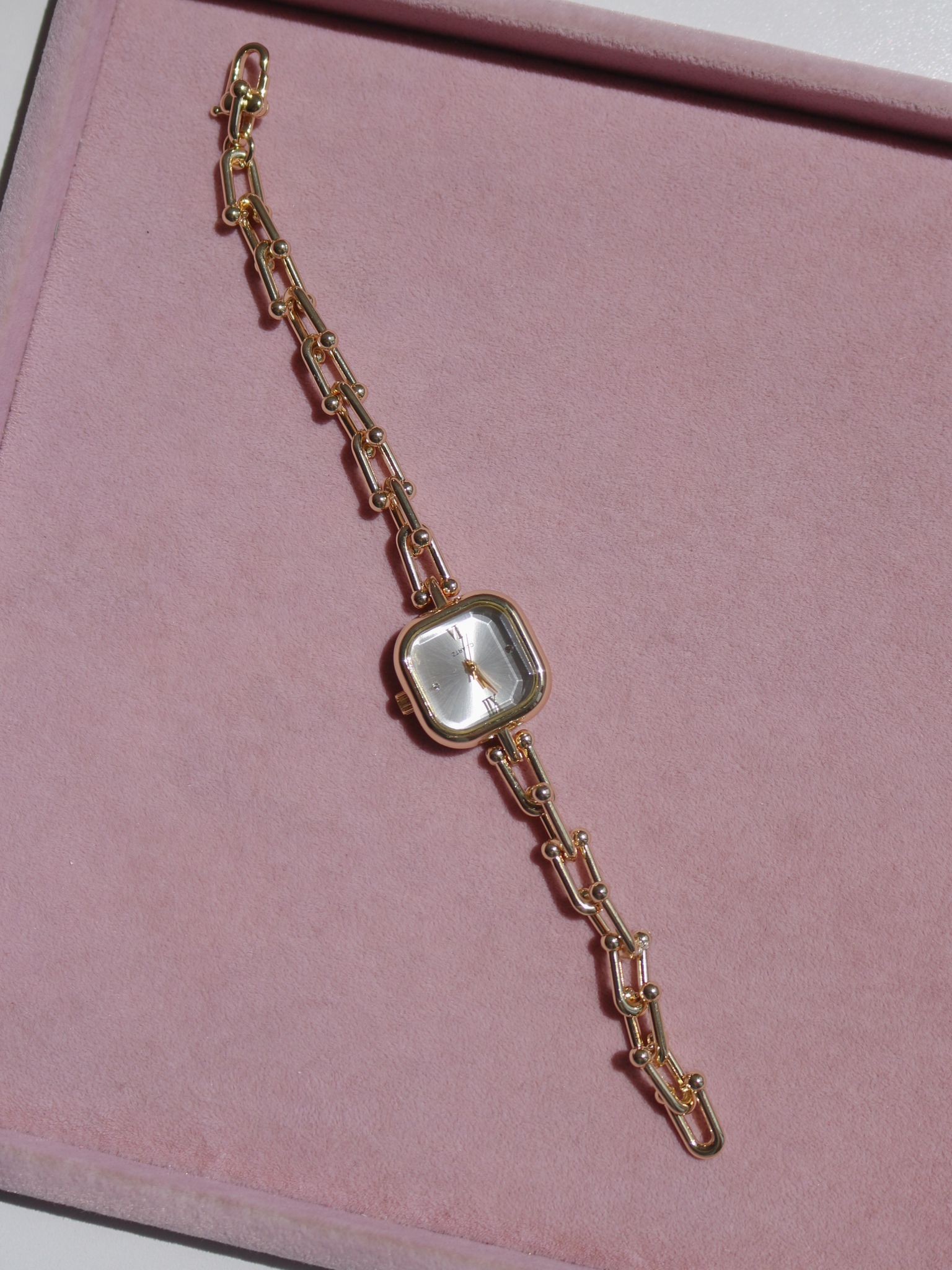 Golden Chain White Watch