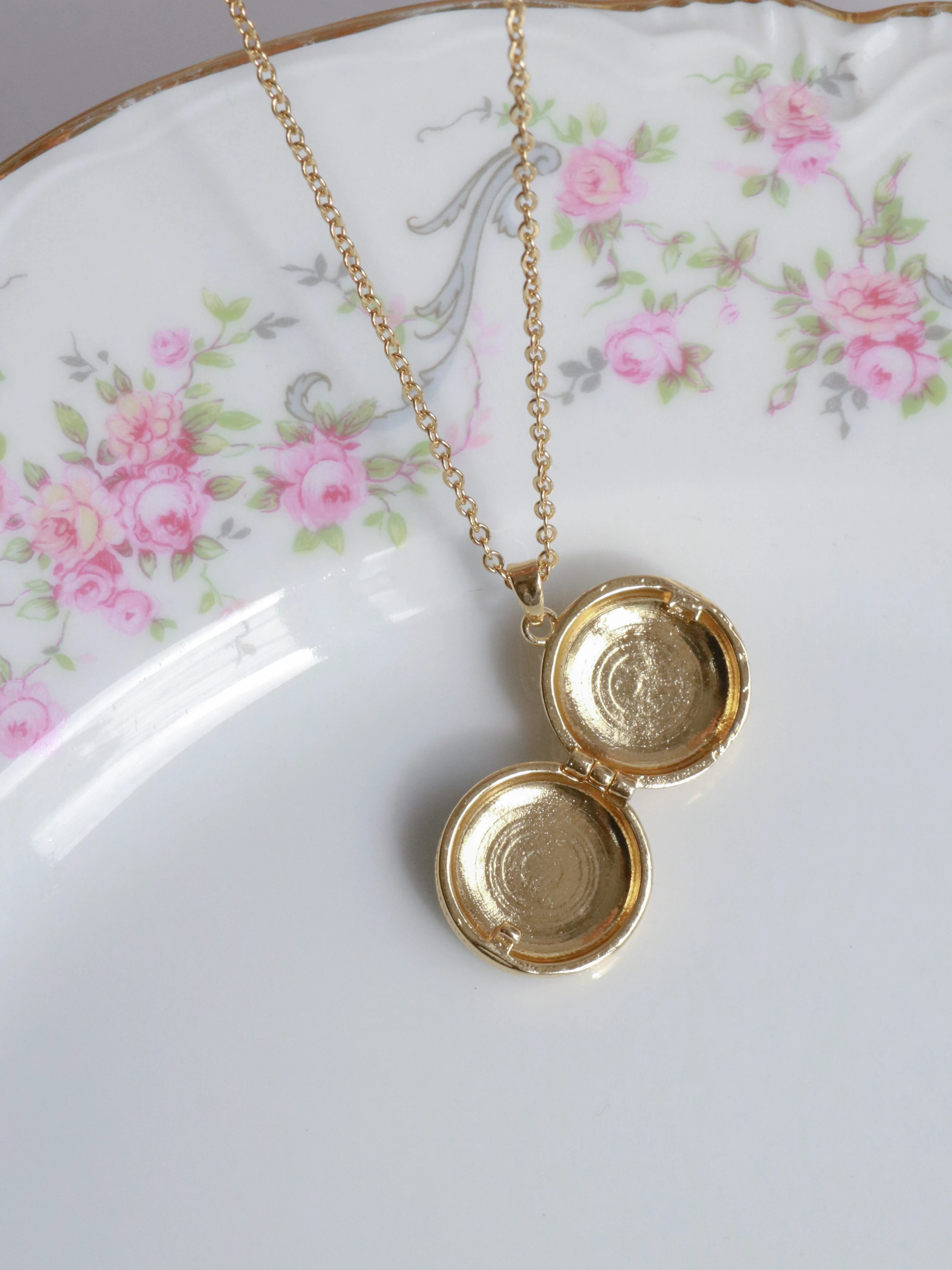 Blue Aurora Sun Kişiye Özel Fotoğraflı Kapaklı Kolye