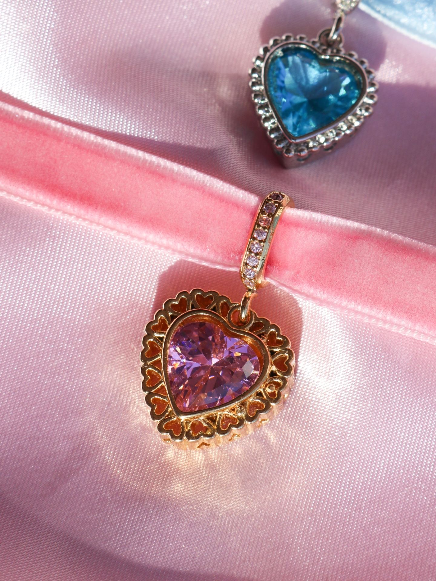 Princess and Tailor Choker
