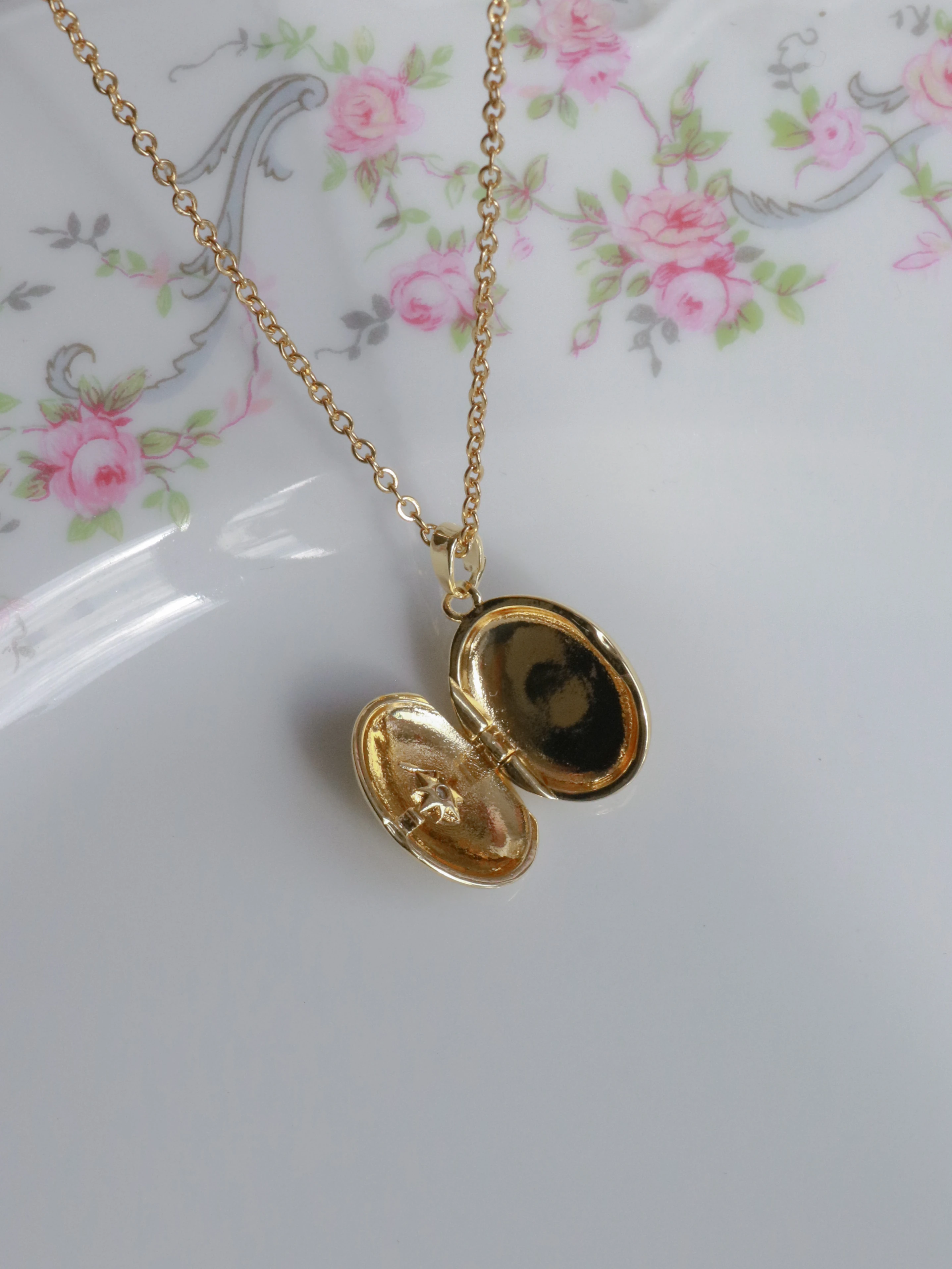 Sparkling Star Kişiye Özel Fotoğraflı Kapaklı Kolye