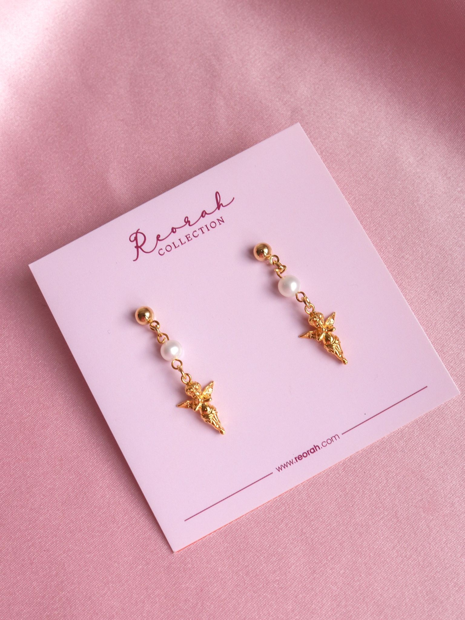  Angel Touch Earrings with Pearls