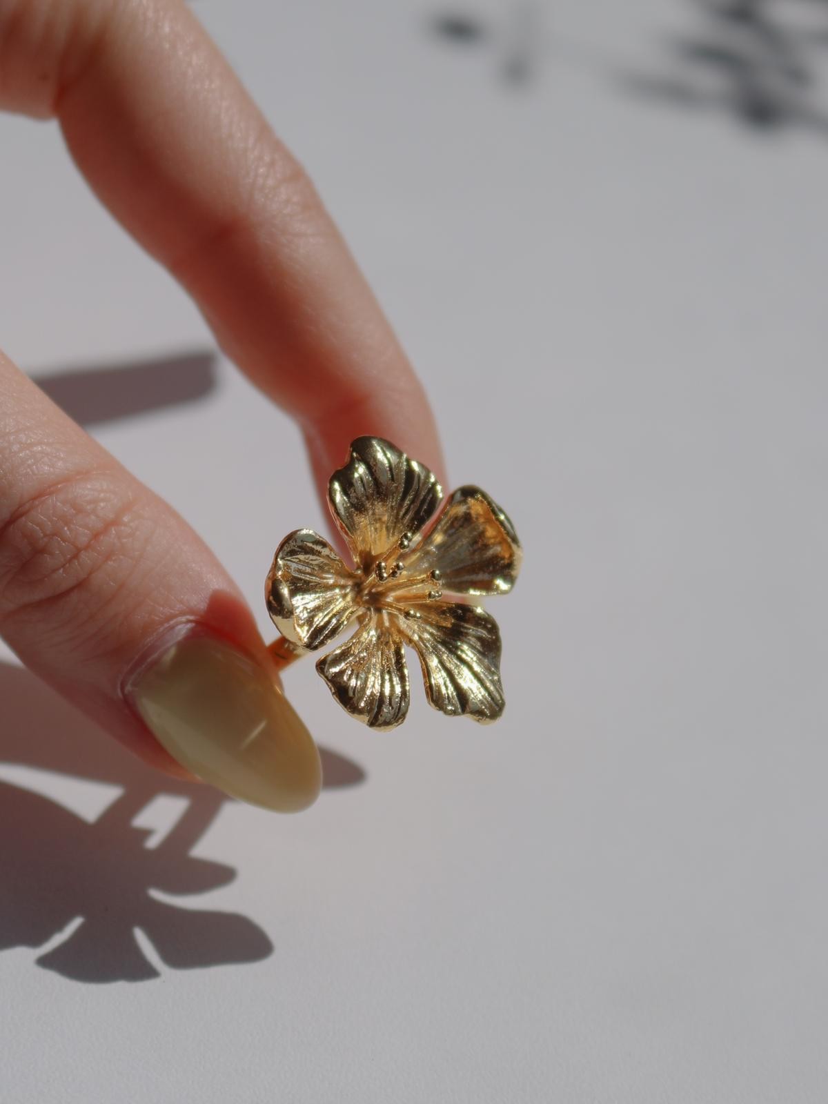 Hibiscus Ring