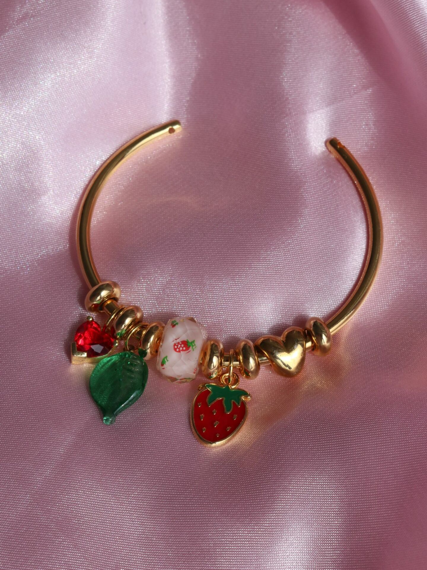 Çilek Diyarı Charm Bilezik