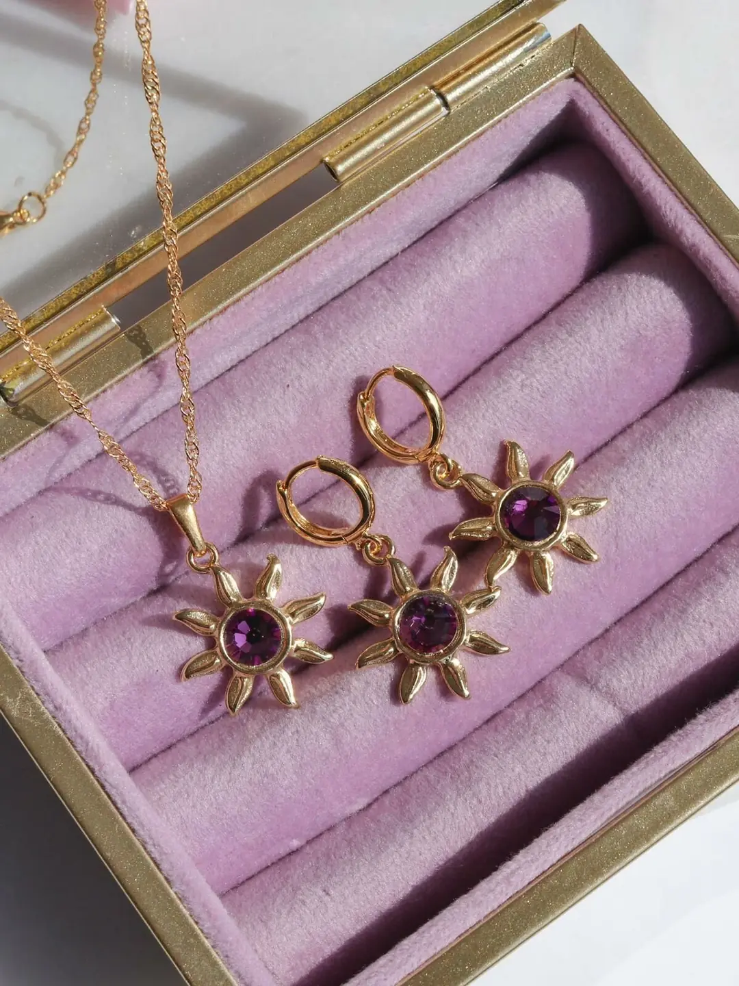 Reorah Rapunzel Sun Necklace Earring Set