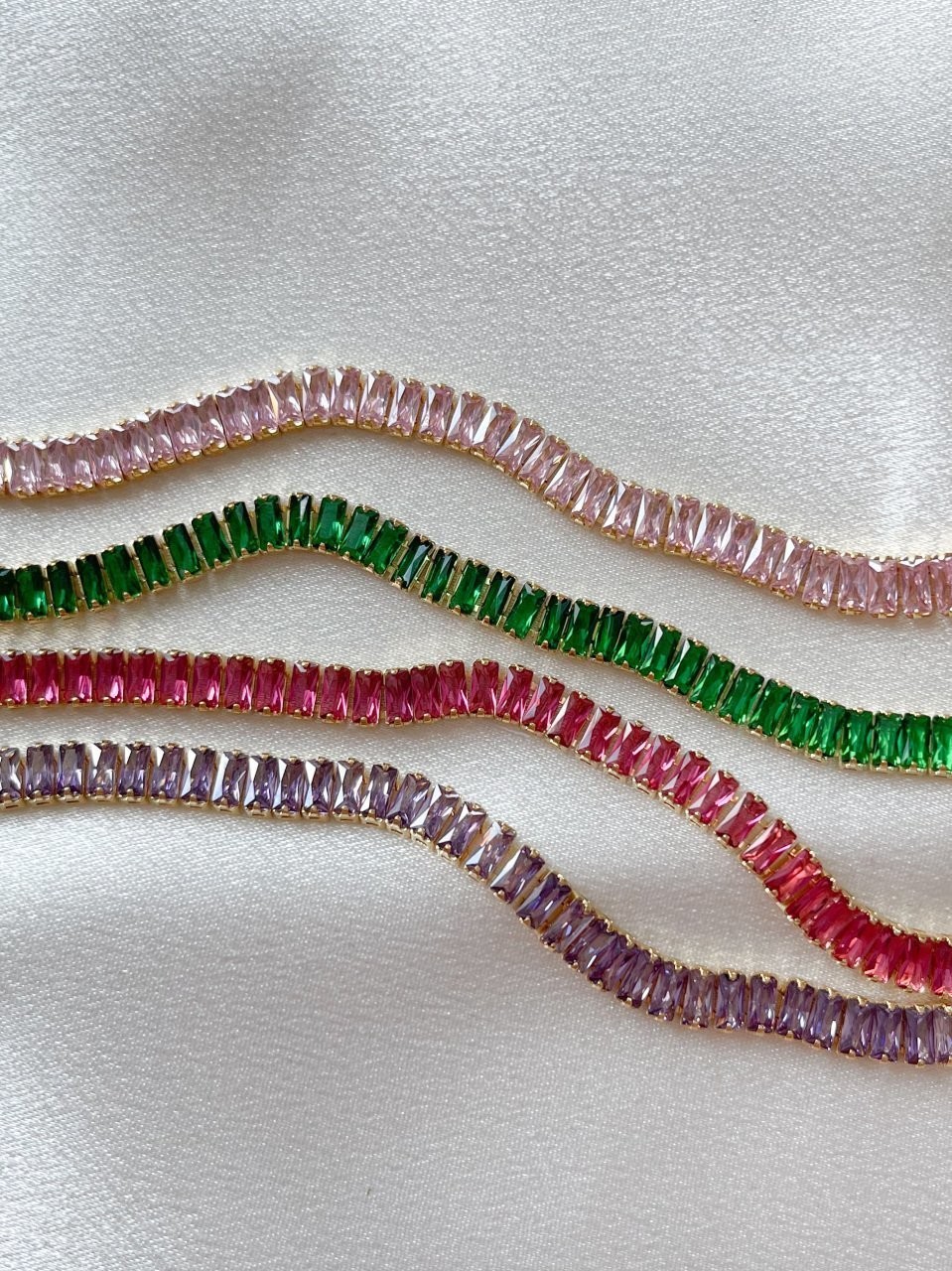 Single Color Choker with Baguette Stone