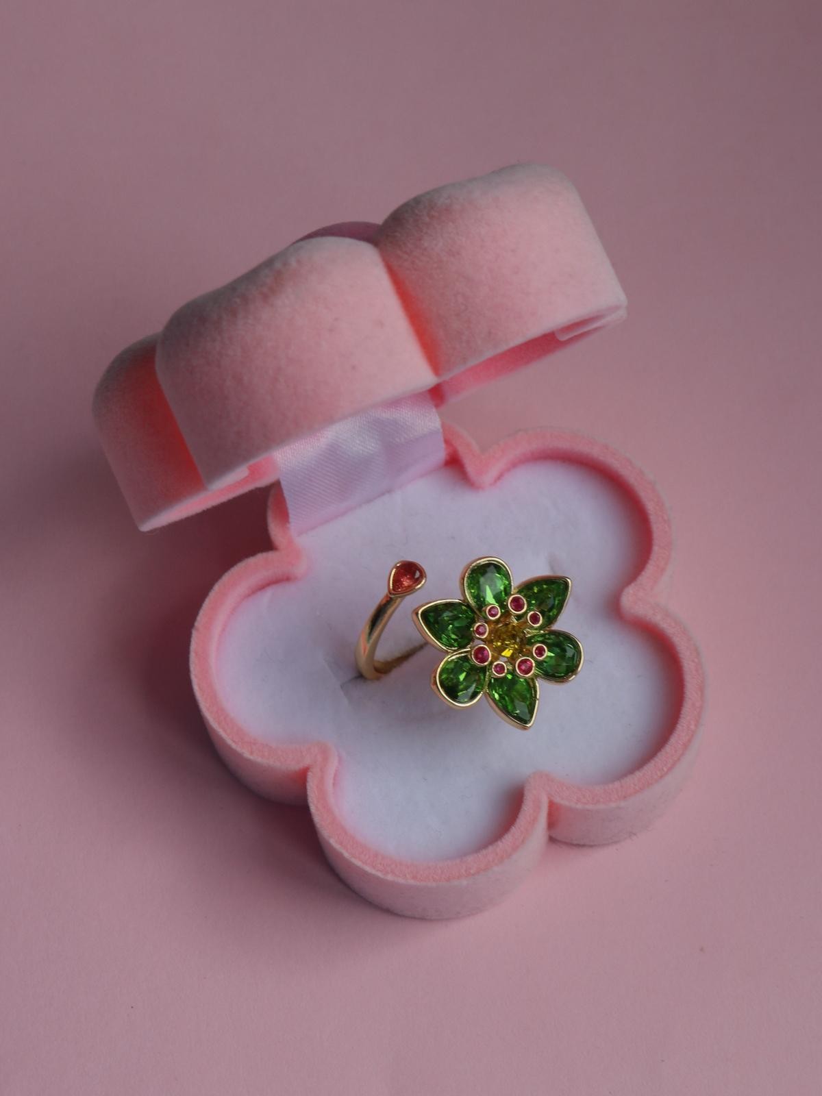 Bloomea Flower Ring