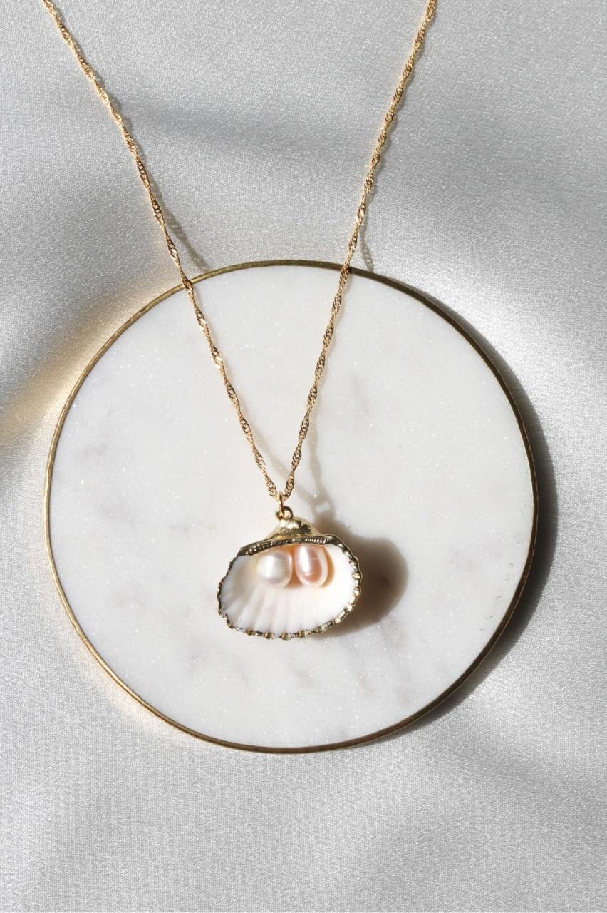 Seashell & Pearl Necklace