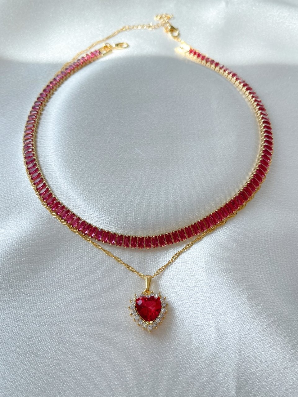 Single Color Choker with Baguette Stone
