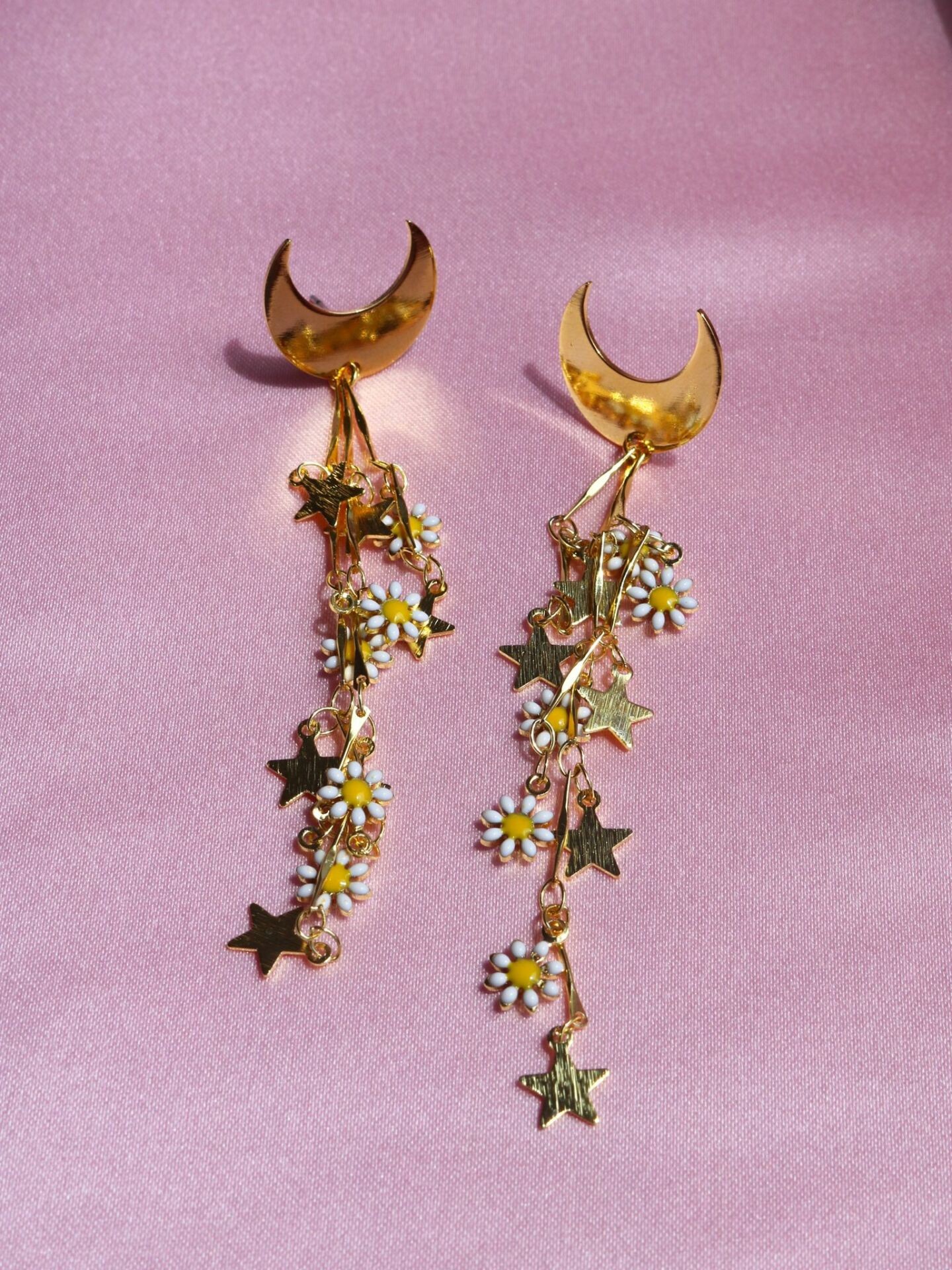 Moon Daisy Küpe