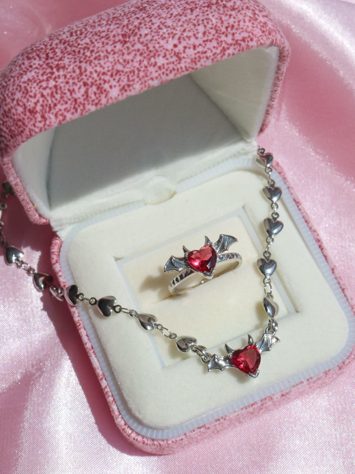 Draculaura Heart Choker/Necklace