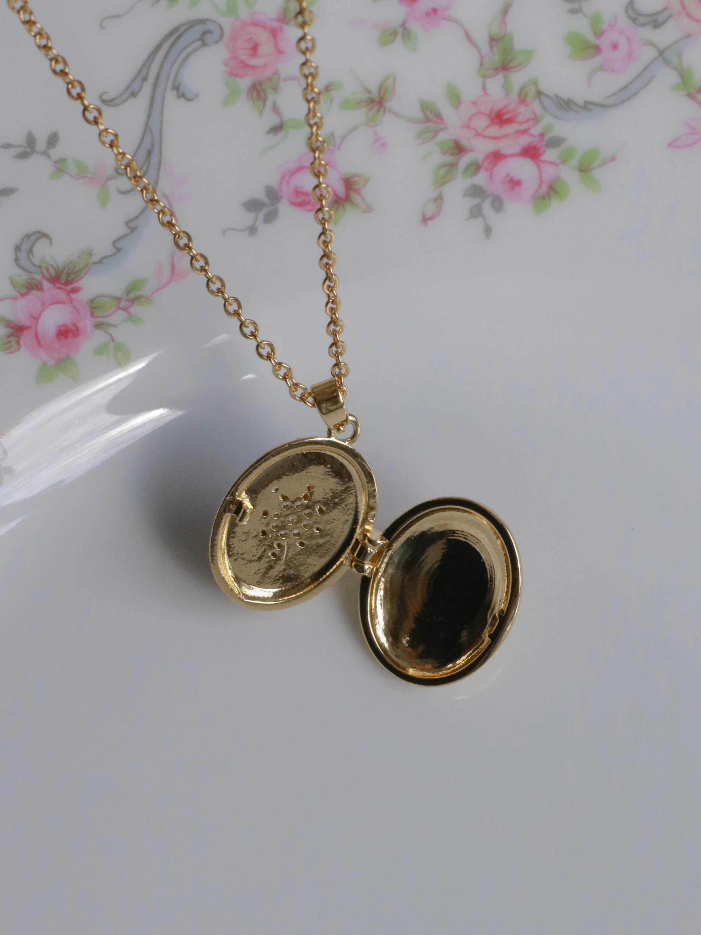 Mavi Polar Star Kişiye Özel Fotoğraflı Kapaklı Kolye