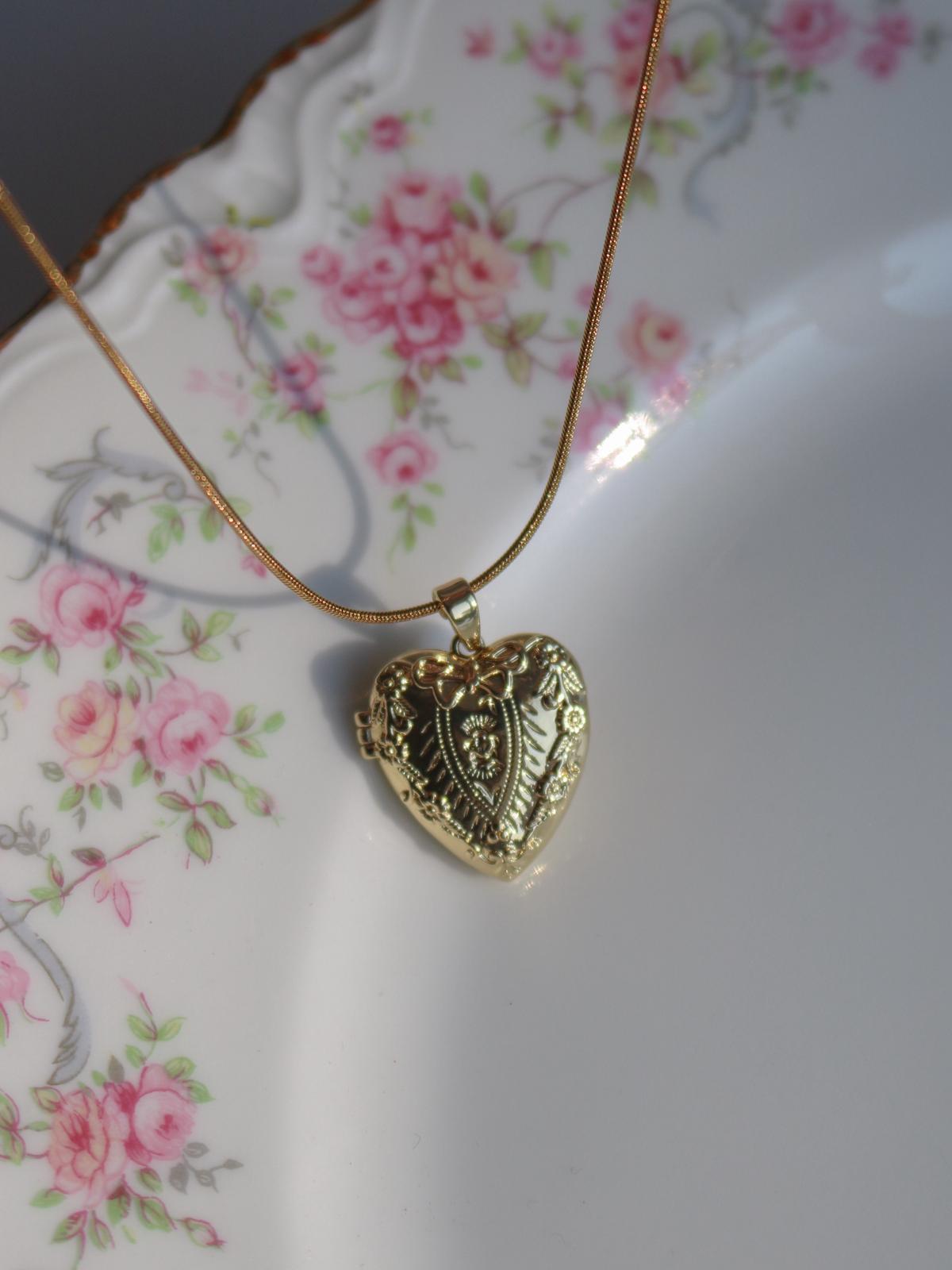 Novelle Bow Heart Kişiye Özel Fotoğraflı Kolye