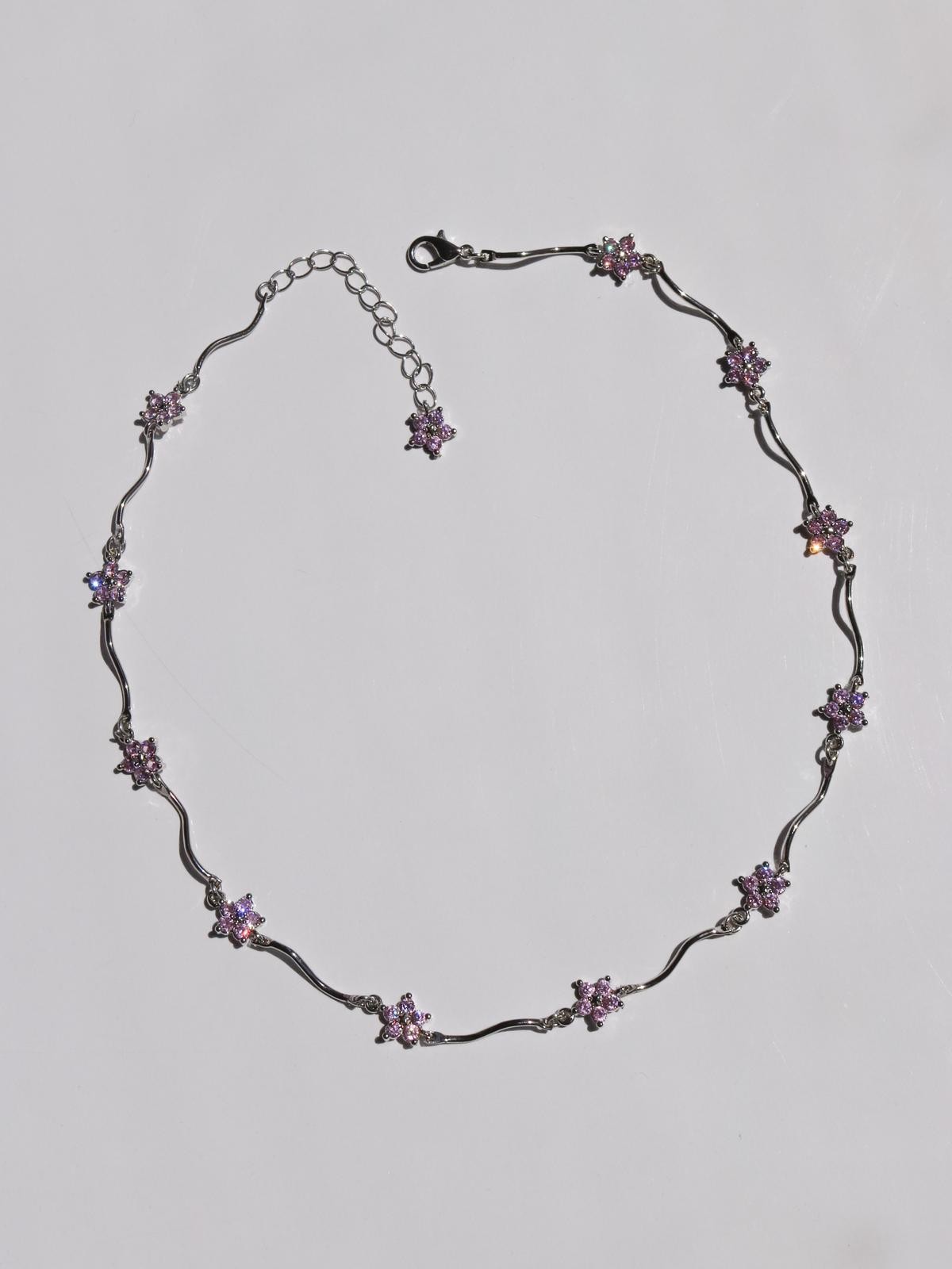 Dancing Flowers Choker Necklace