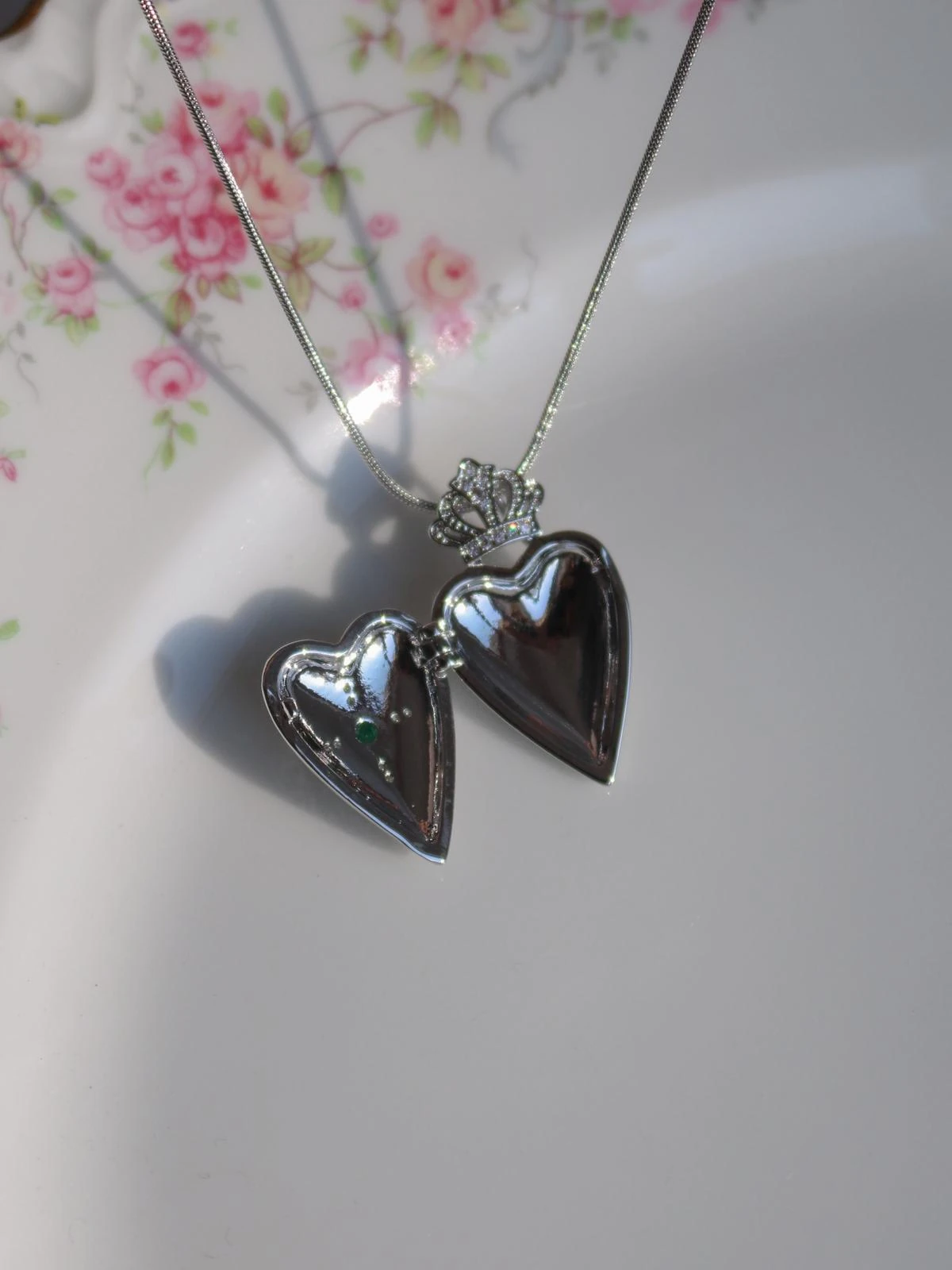 Queen’s Heart Crown Kişiye Özel Fotoğraflı Kolye