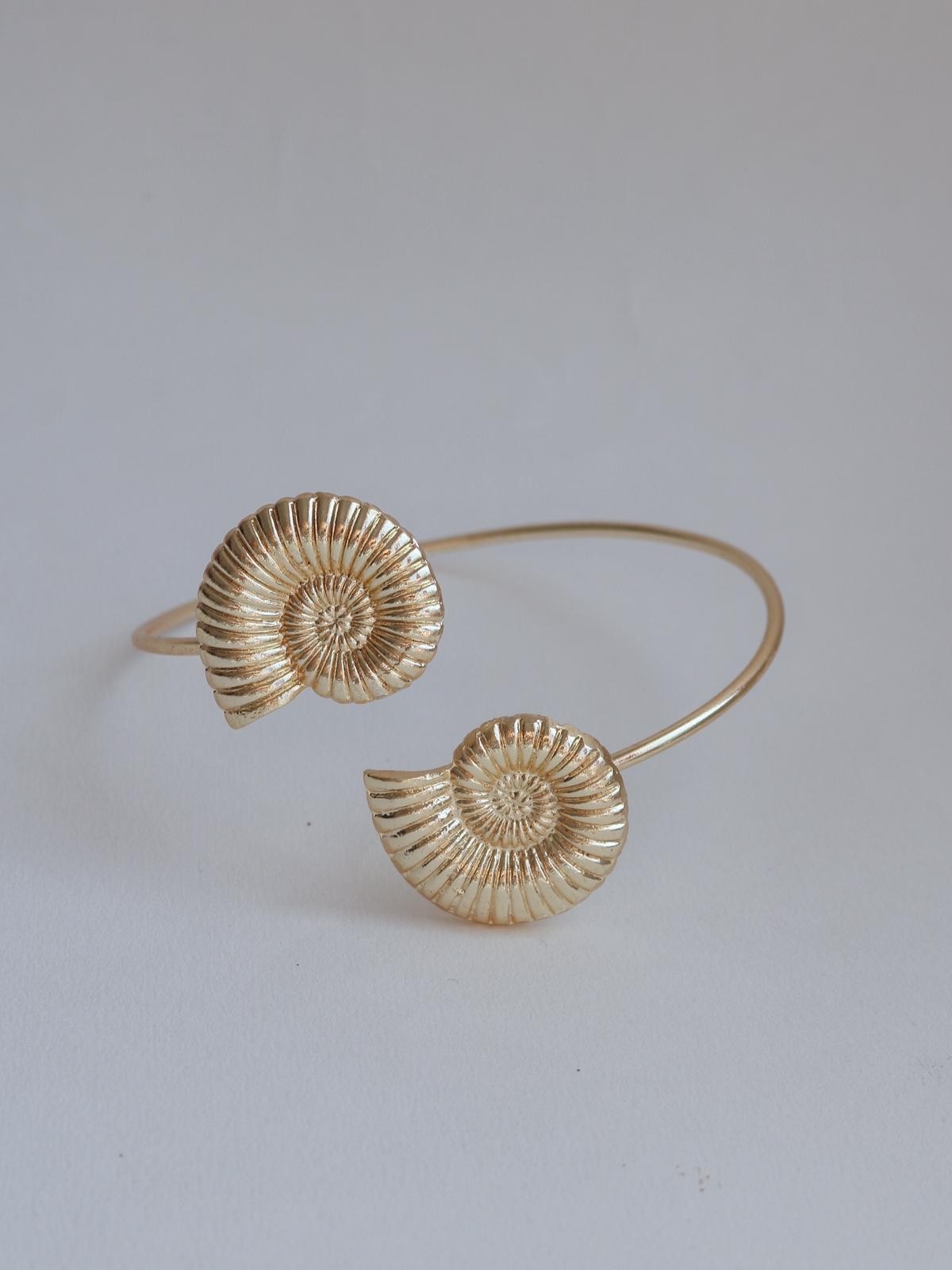 Snail Shell Kol Bileziği
