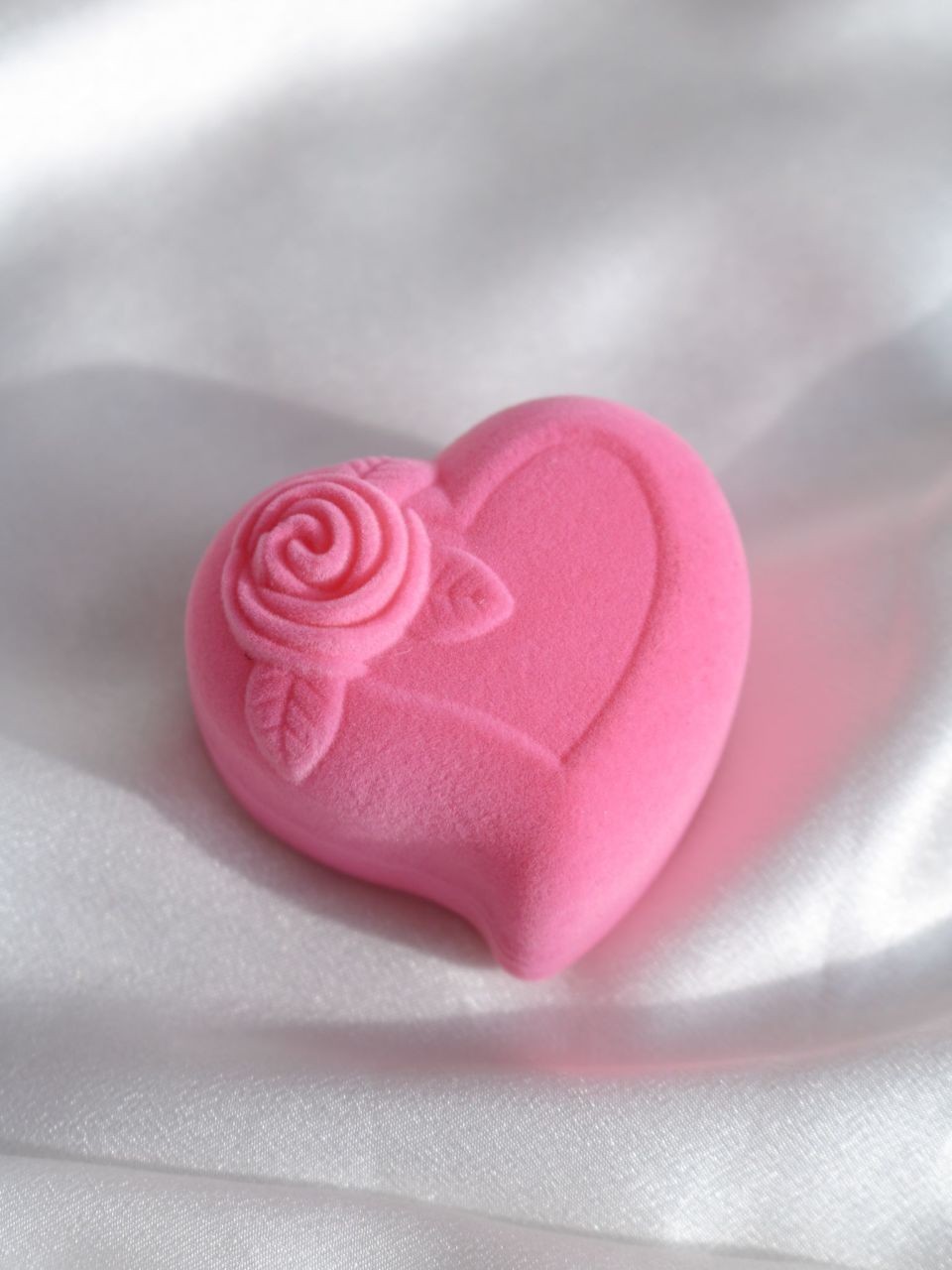 Pink Heart Shaped Couple Ring Rose Box