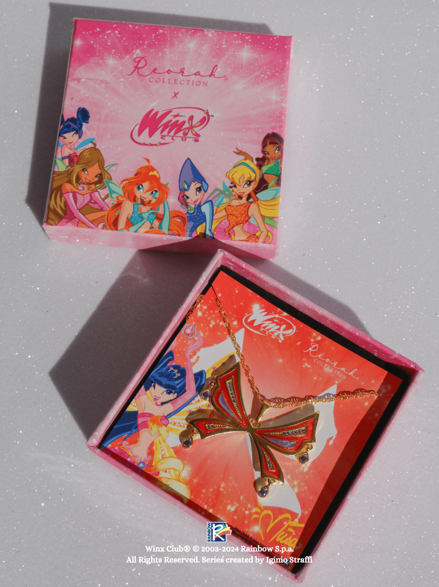 Winx Club® Musa Enchantix Wings Kolye (Üründe ufak tefek defolar mevcuttur.)