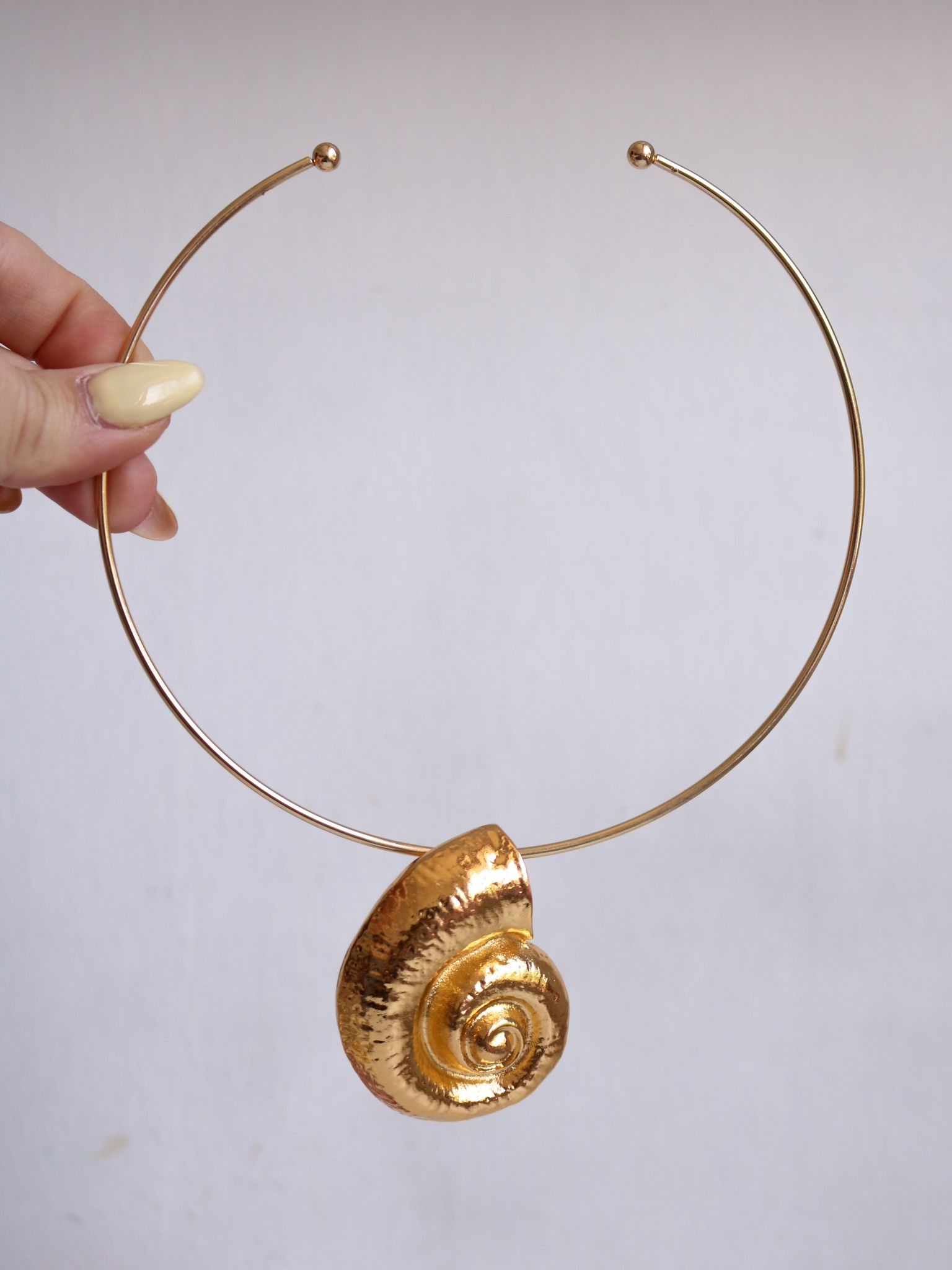 Golden Ursula Kolye