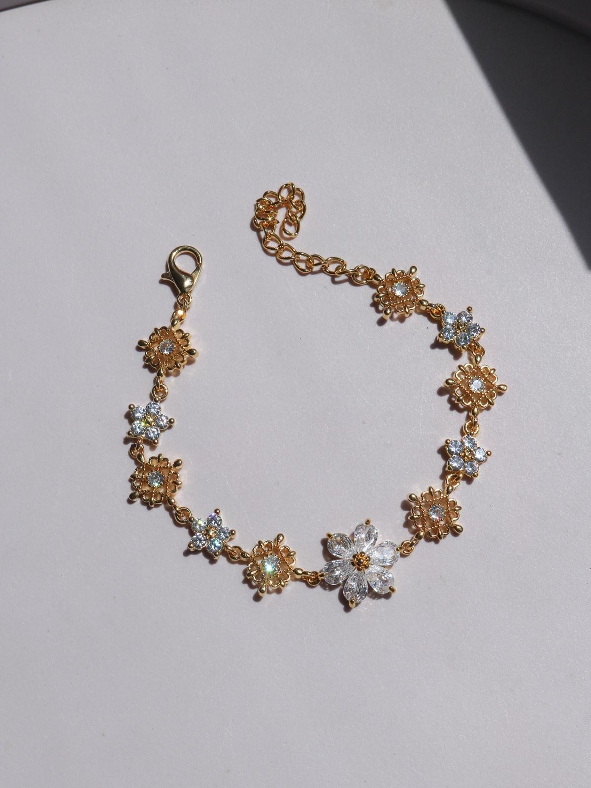 Shiny Petals Bracelet