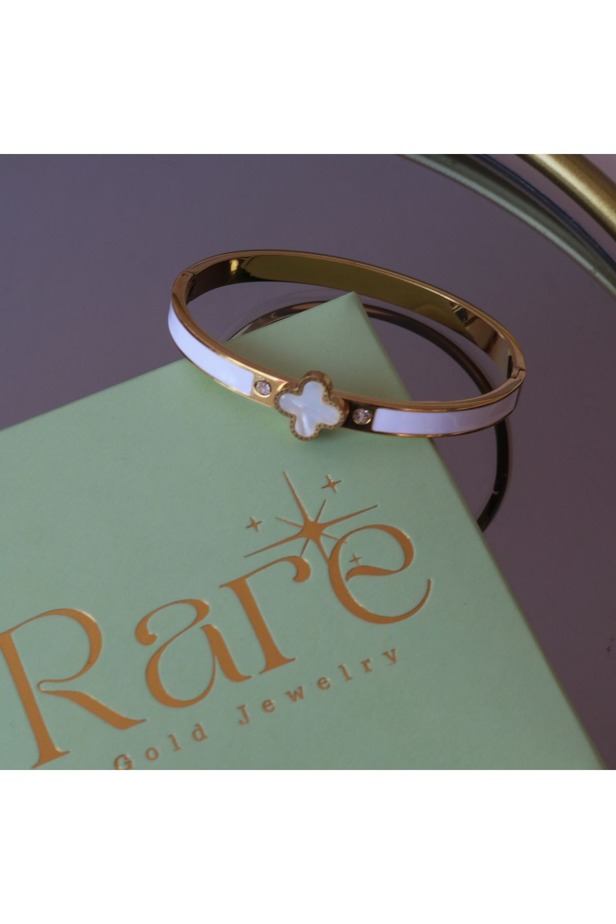 Pearlescent White Enameled Steel Cuff Bracelet V Cleef - Gold