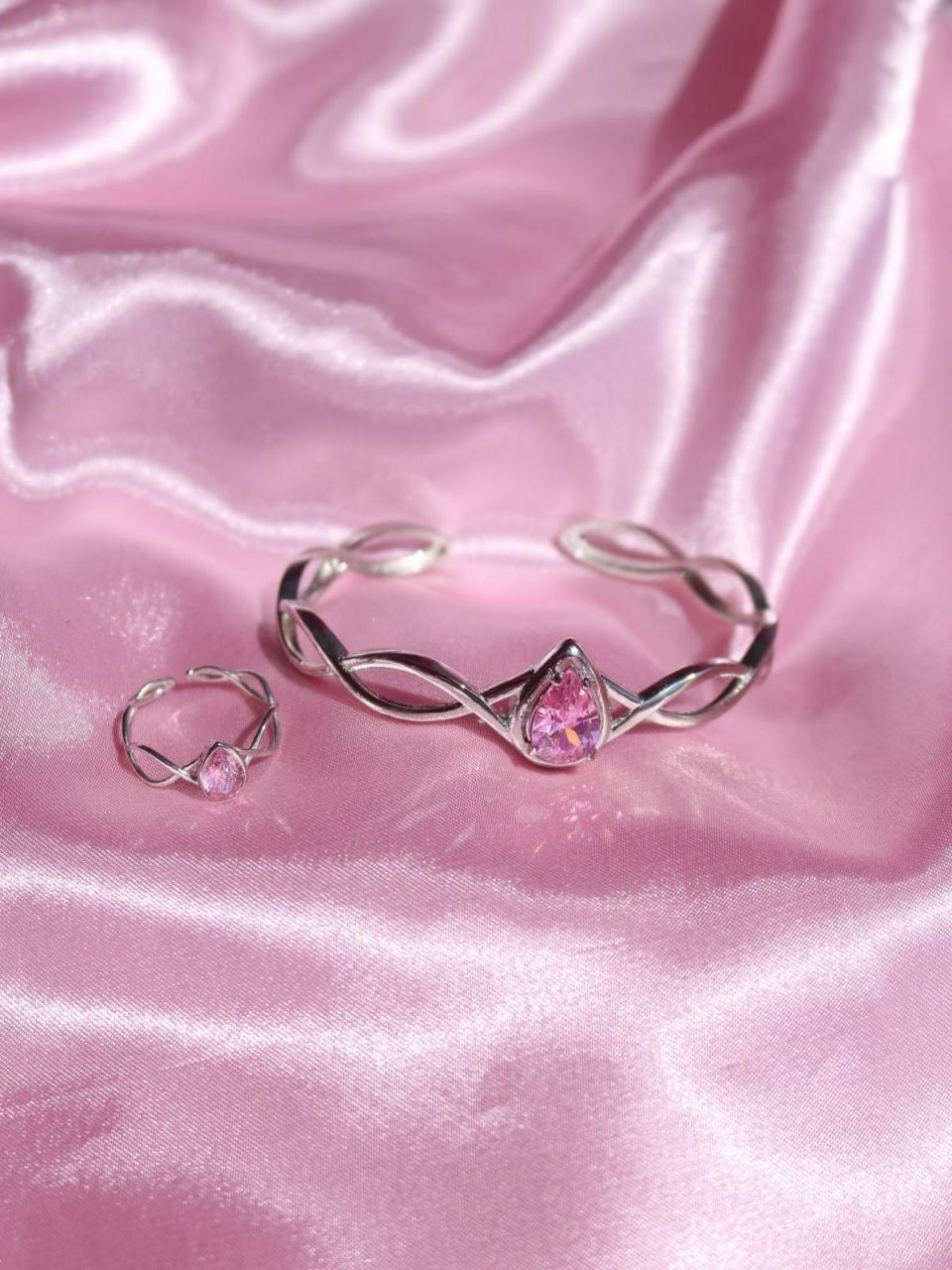 Odette's Pink Crown Bracelet