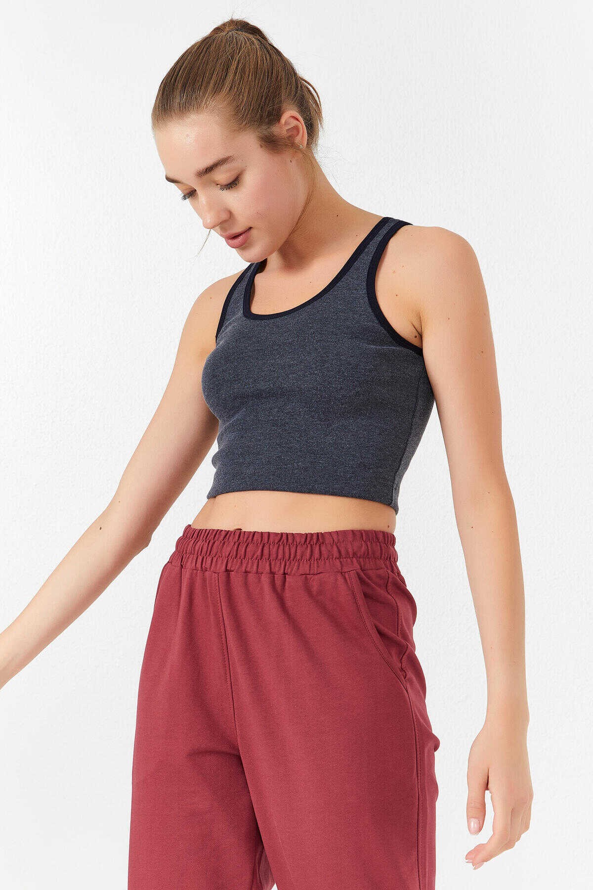 Kadın Crop Top Atlet 