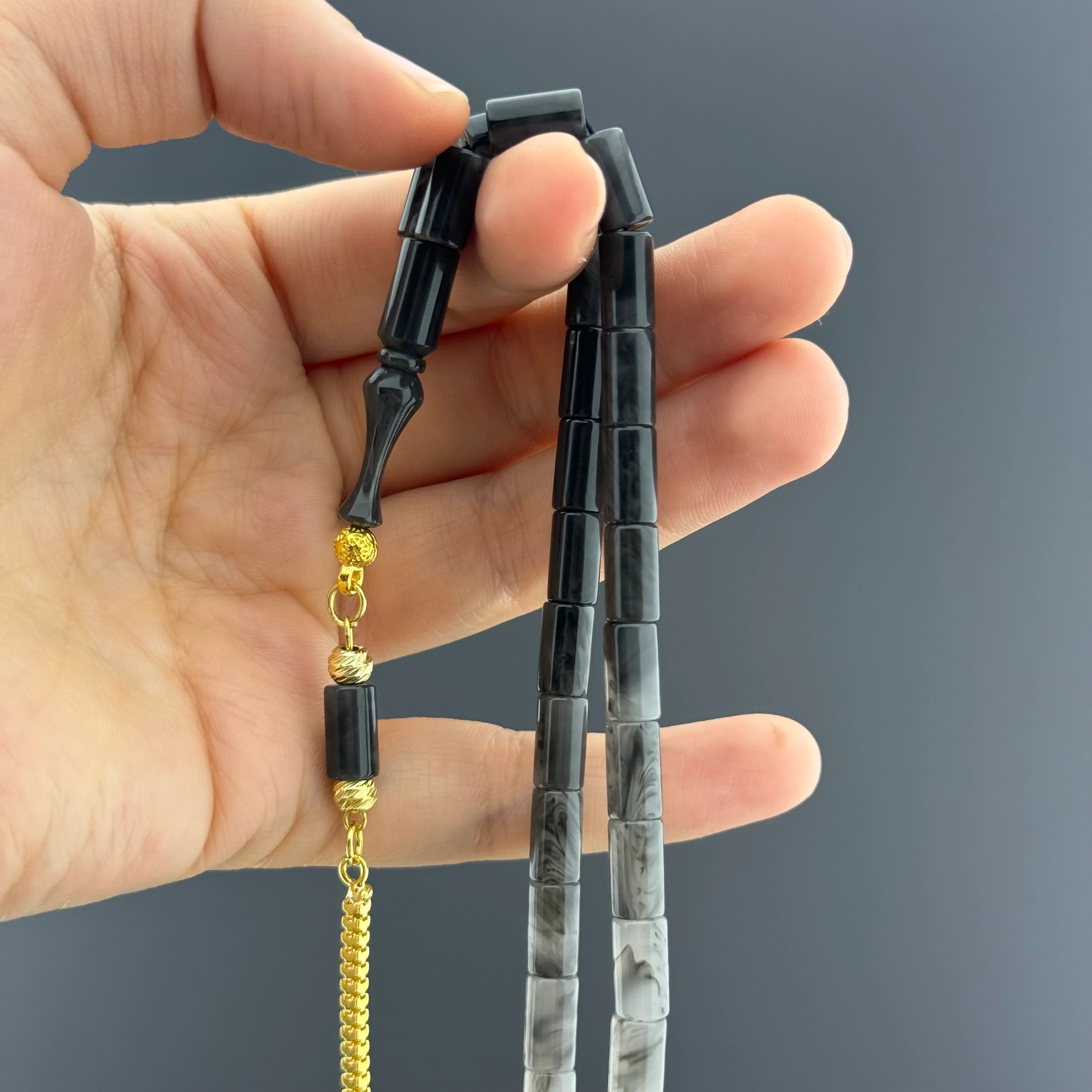 Suat Yeşilyurt Usta İşçilikli Koyu Gri Dumanlı Kesme Kesim Gümüş Püsküllü Alman Bakalit Tesbih