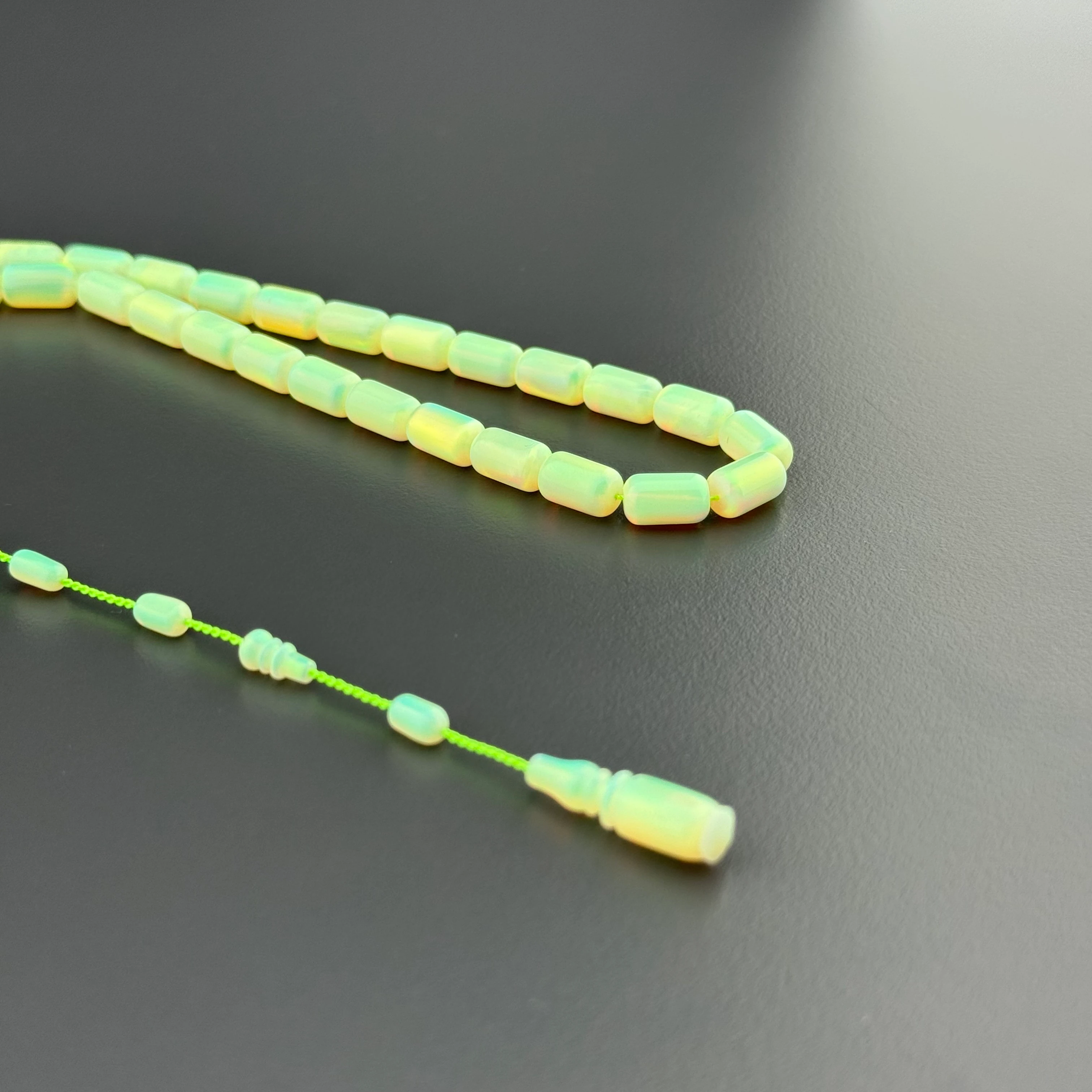 Usta İşçilik Açık Sarı Doğal Dokulu Opal Tesbih