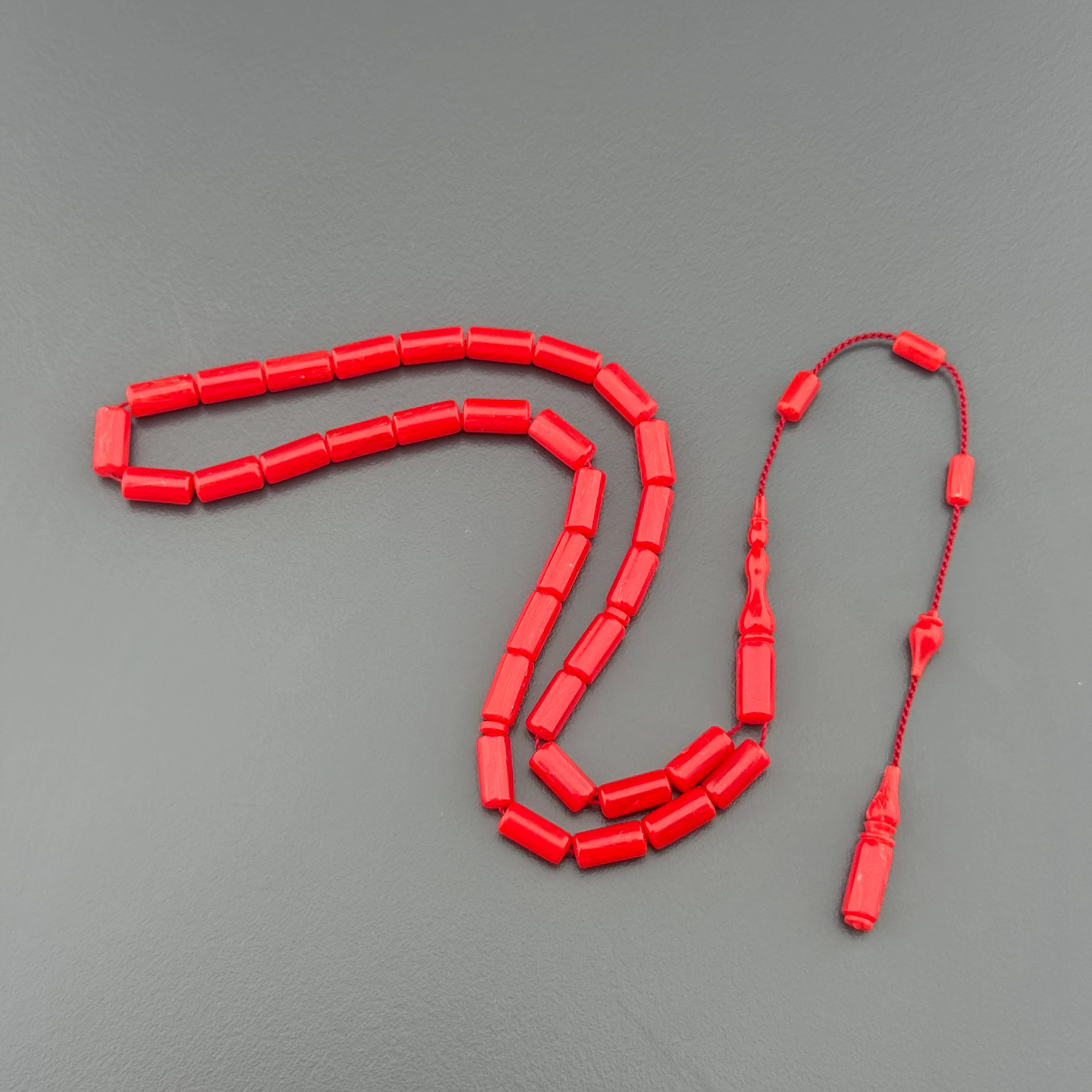 Özel Usta İşçilikli Kırmızı Kapsül Kesim Sistemli Eski Alman Istaka Obje Tesbih