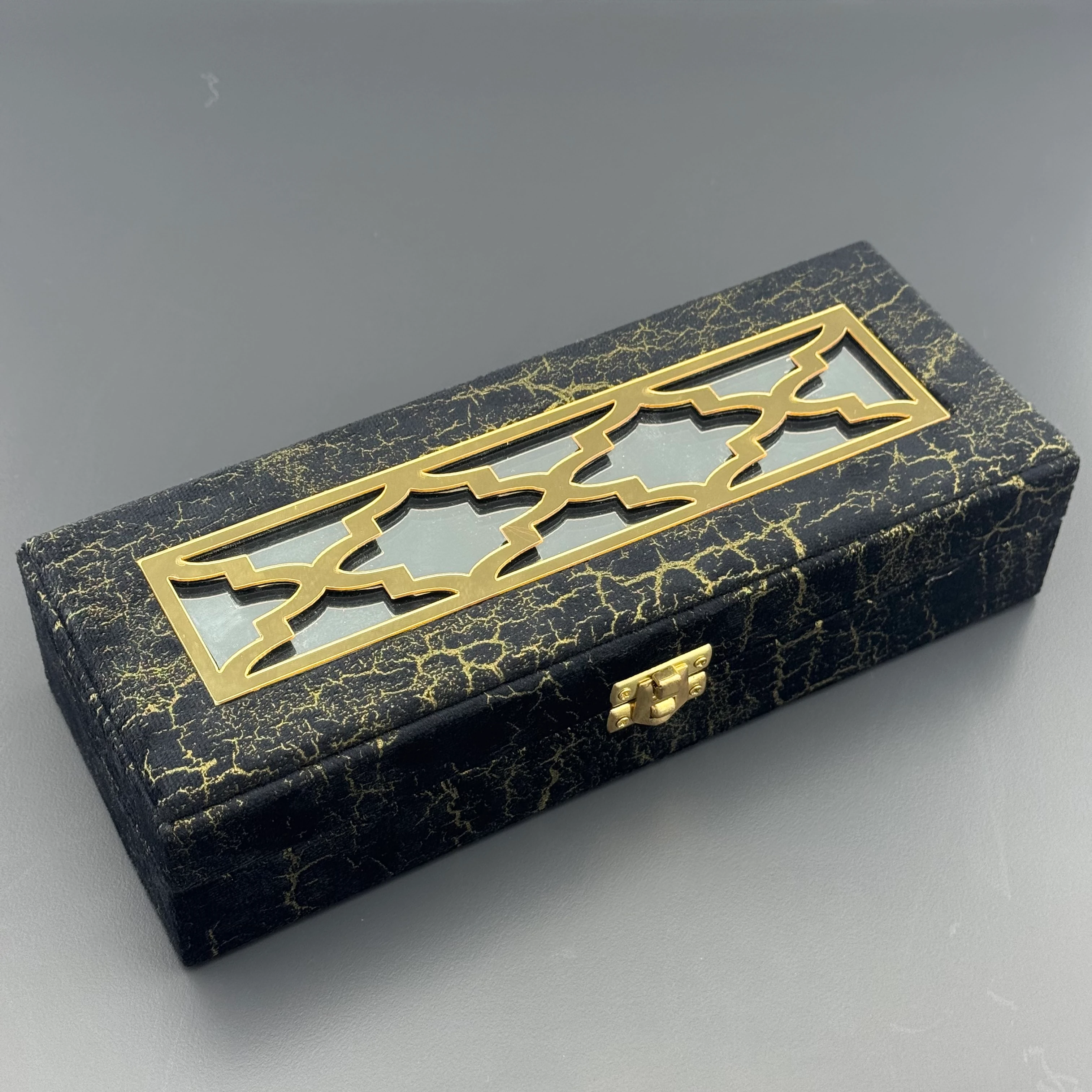 Özel Aynalı Kutusunda Sertifikalı Kapsül Kesim Golden Rosary Tesbih