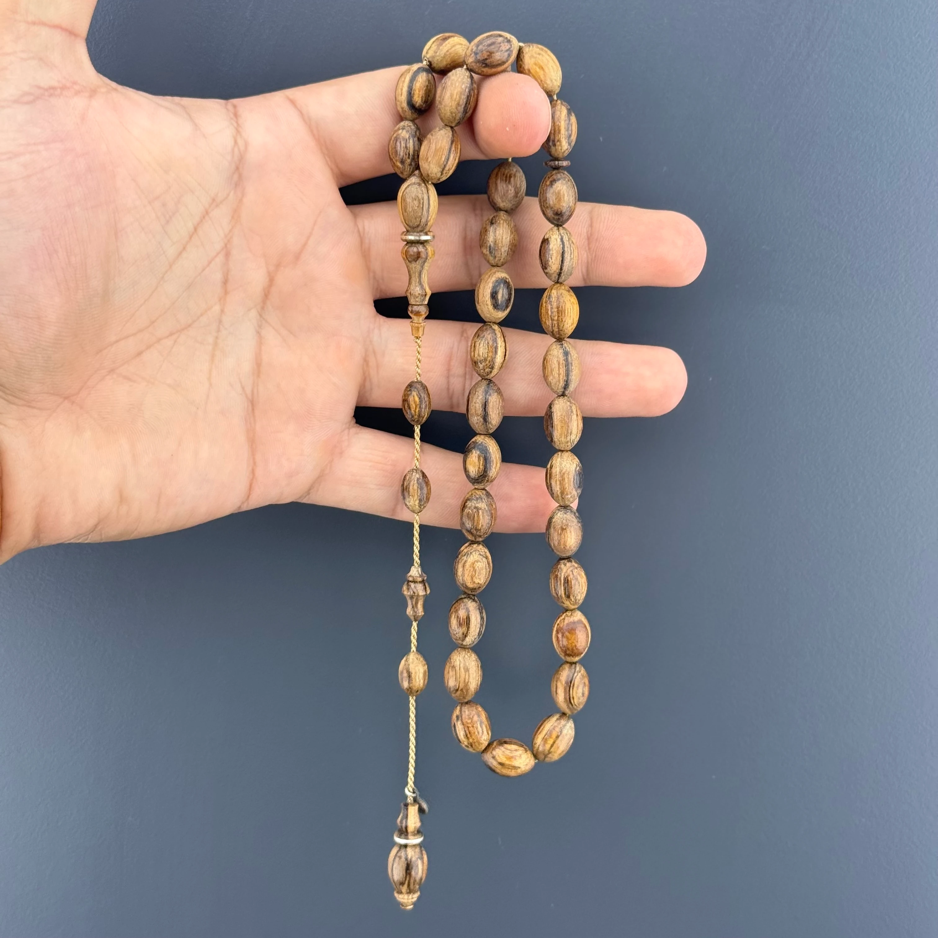 Şükrü BABA Usta İşçilikli Öd Ağacı Özel İşçilik Doğal Desenli Ağaç Tesbih