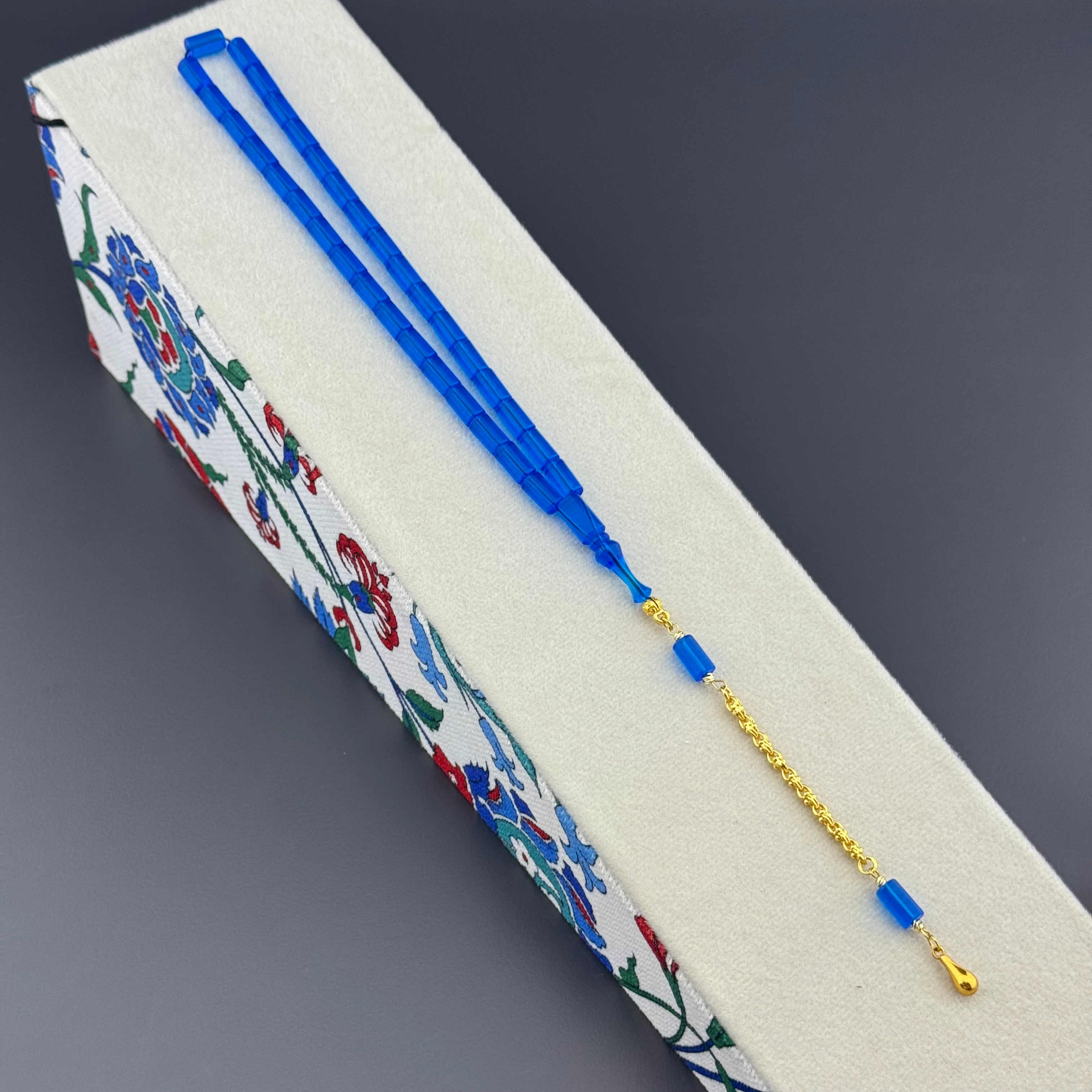 Suat YEŞİLYURT Usta İşçilikli Lacivert Kesme Gümüş Püsküllü Alman Bakalit Tesbih